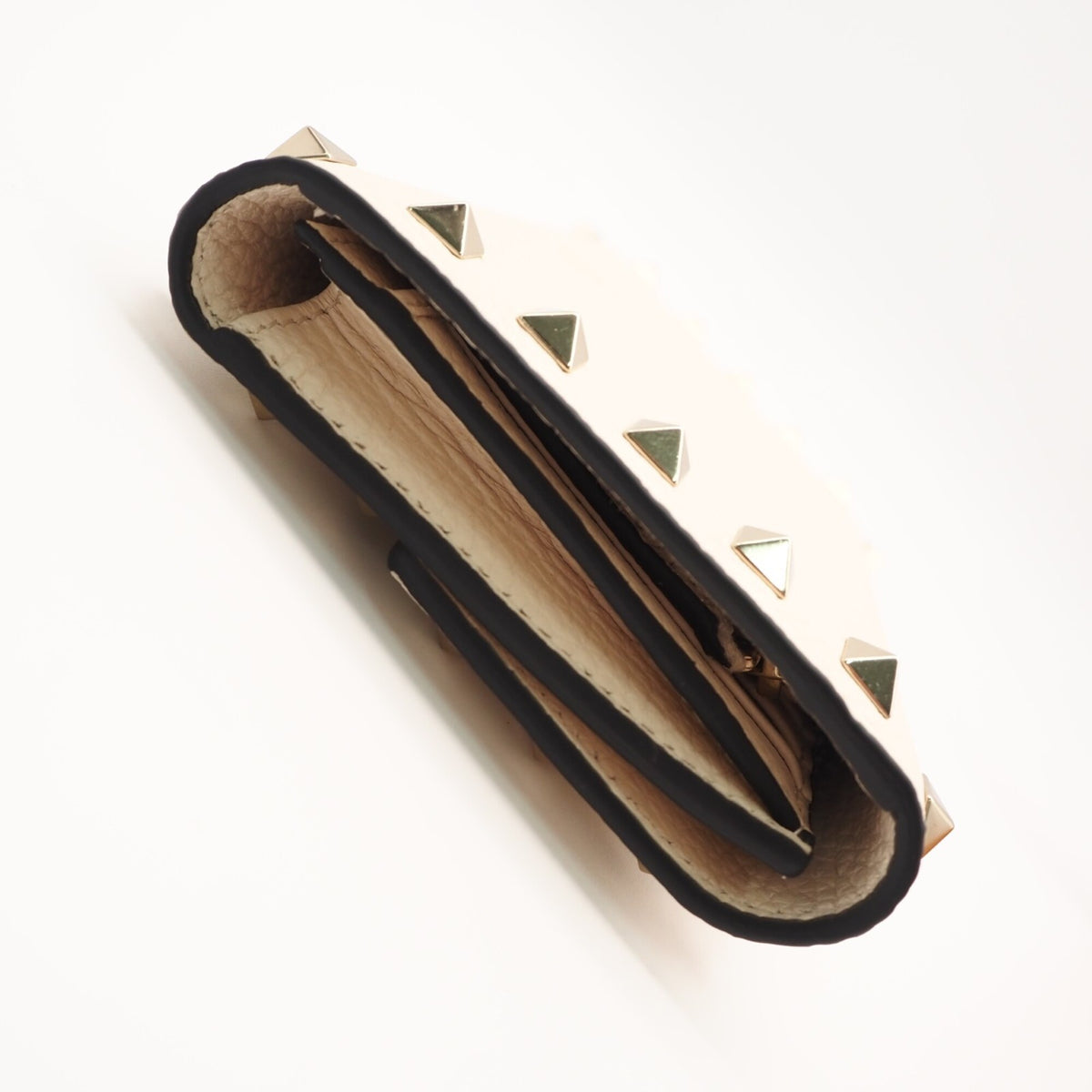 Valentino Ivory Leather Long Wallet (Bi-Fold) (Pre-Owned)