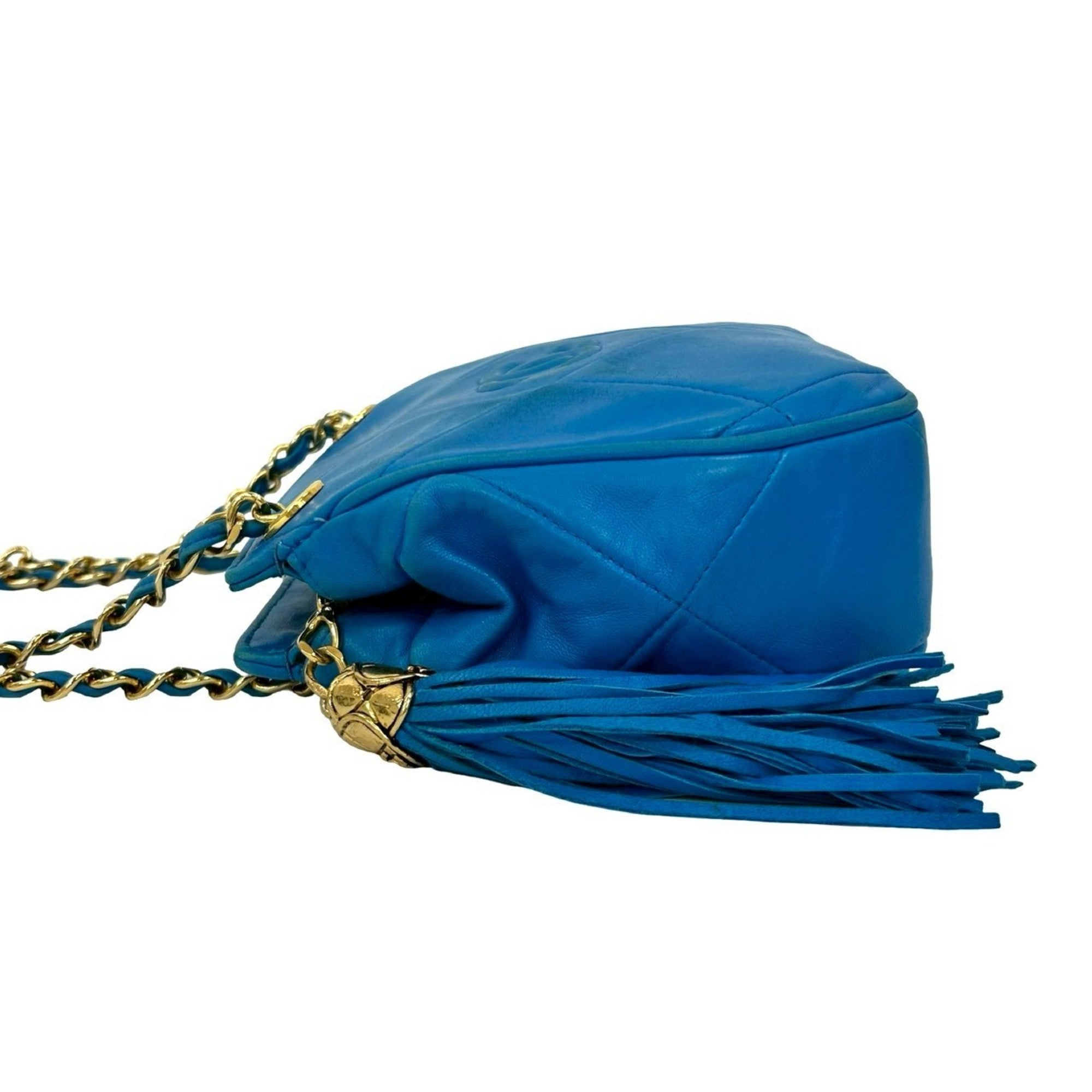 Chanel Blue Leather Shoulder Bag (Pre-Owned)