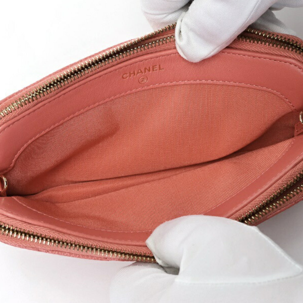 Chanel Pink Grained Calfskin Shoulder Bag (Pre-Owned)