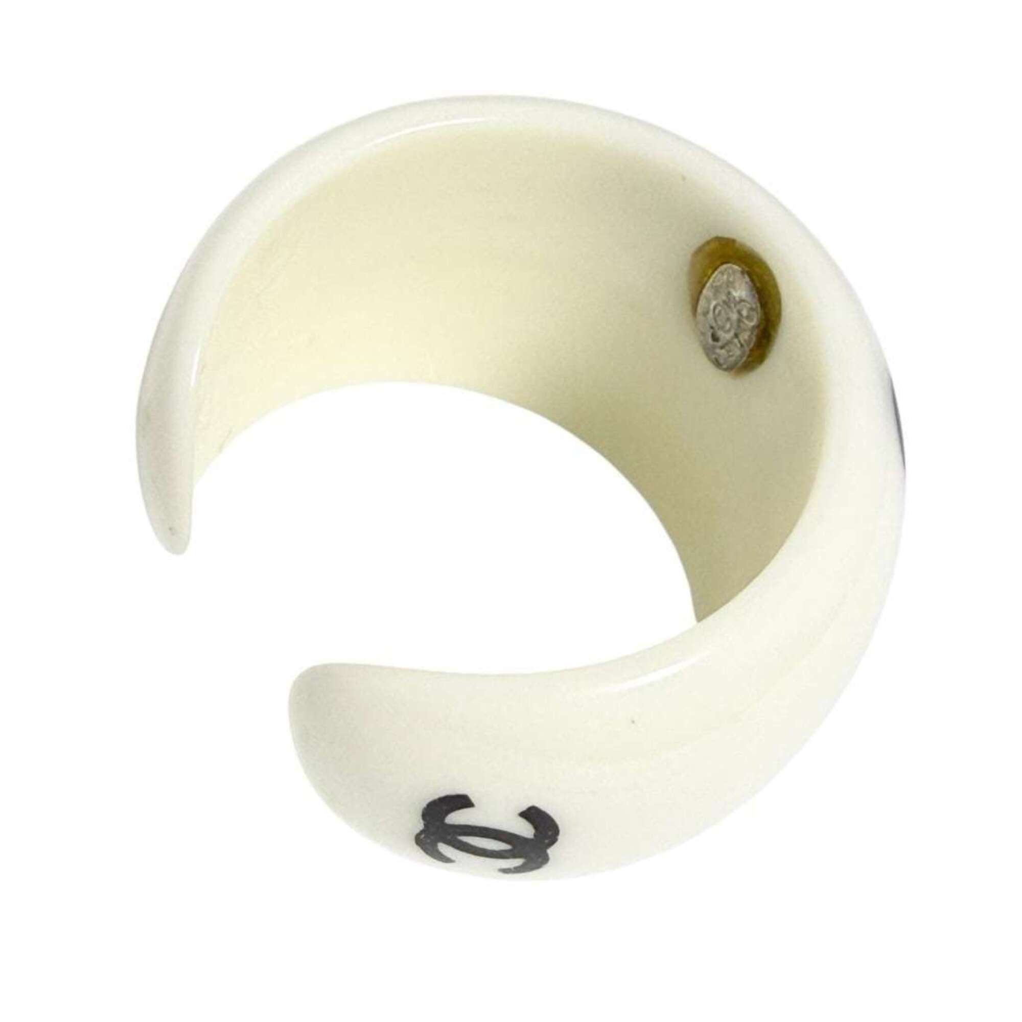 Chanel Plastic Band Ring (Pre-Owned)