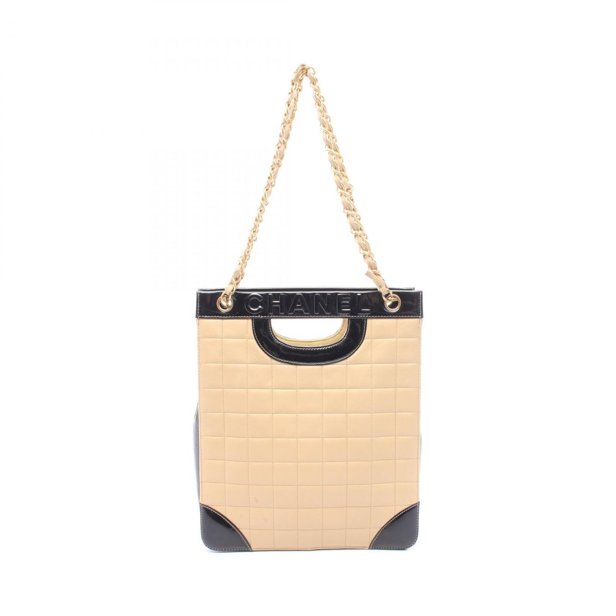 Chanel Beige Black Patent Leather Leather Handbag Tote Bag (Pre-Owned)