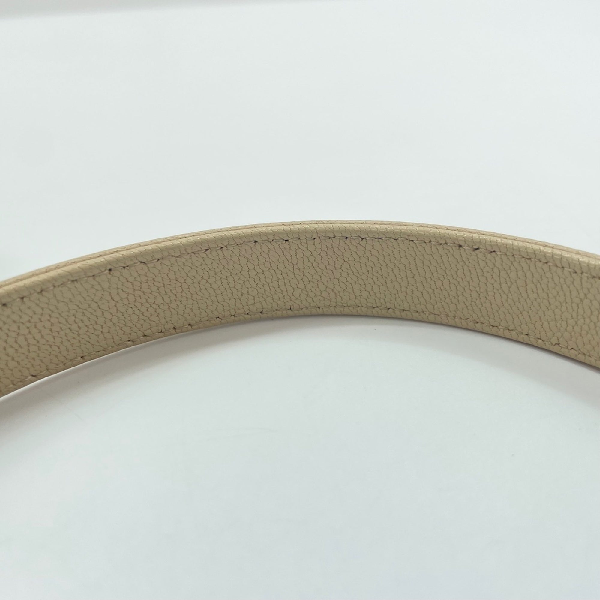 Chanel Beige Shoulder Bag (Pre-Owned)