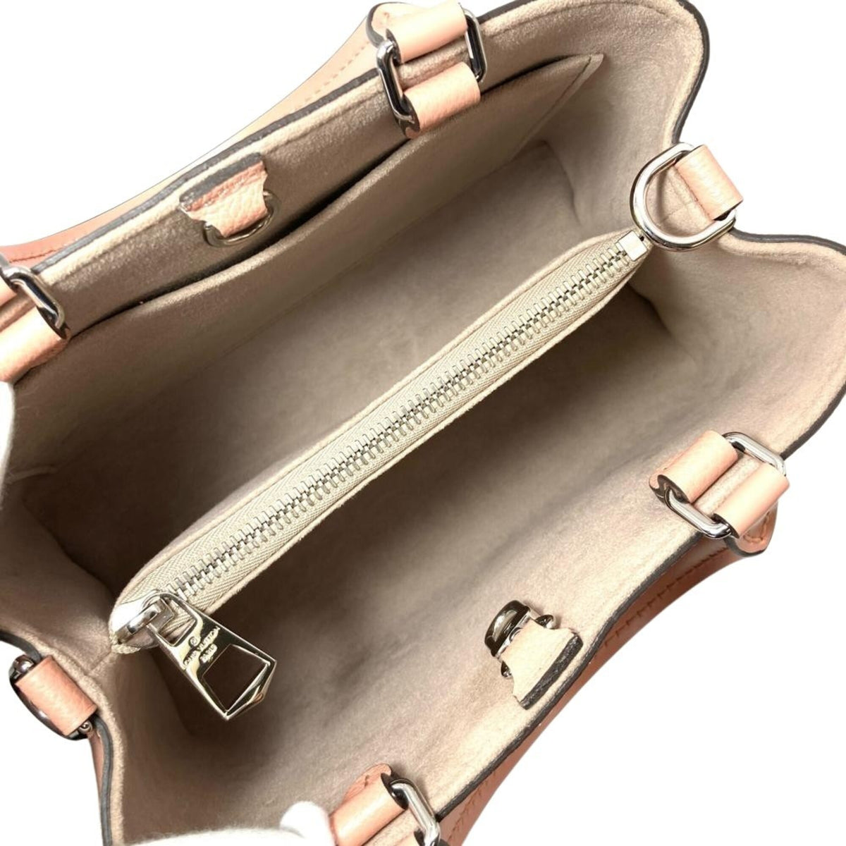 Louis Vuitton Epi Pink Epi Leather Shoulder Bag (Pre-Owned)