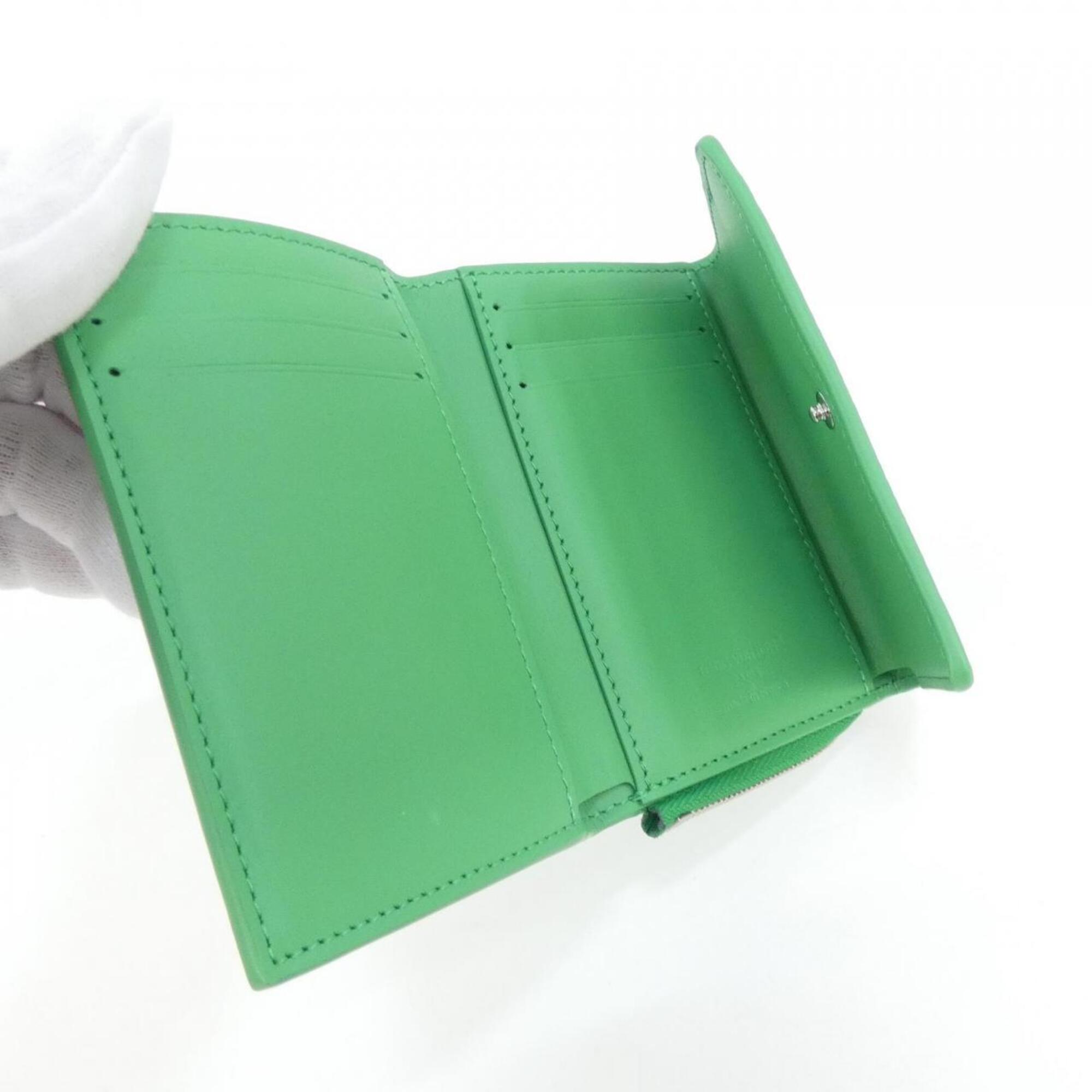 Louis Vuitton Taurillon Green Leather Wallet (Tri-Fold) (Pre-Owned)