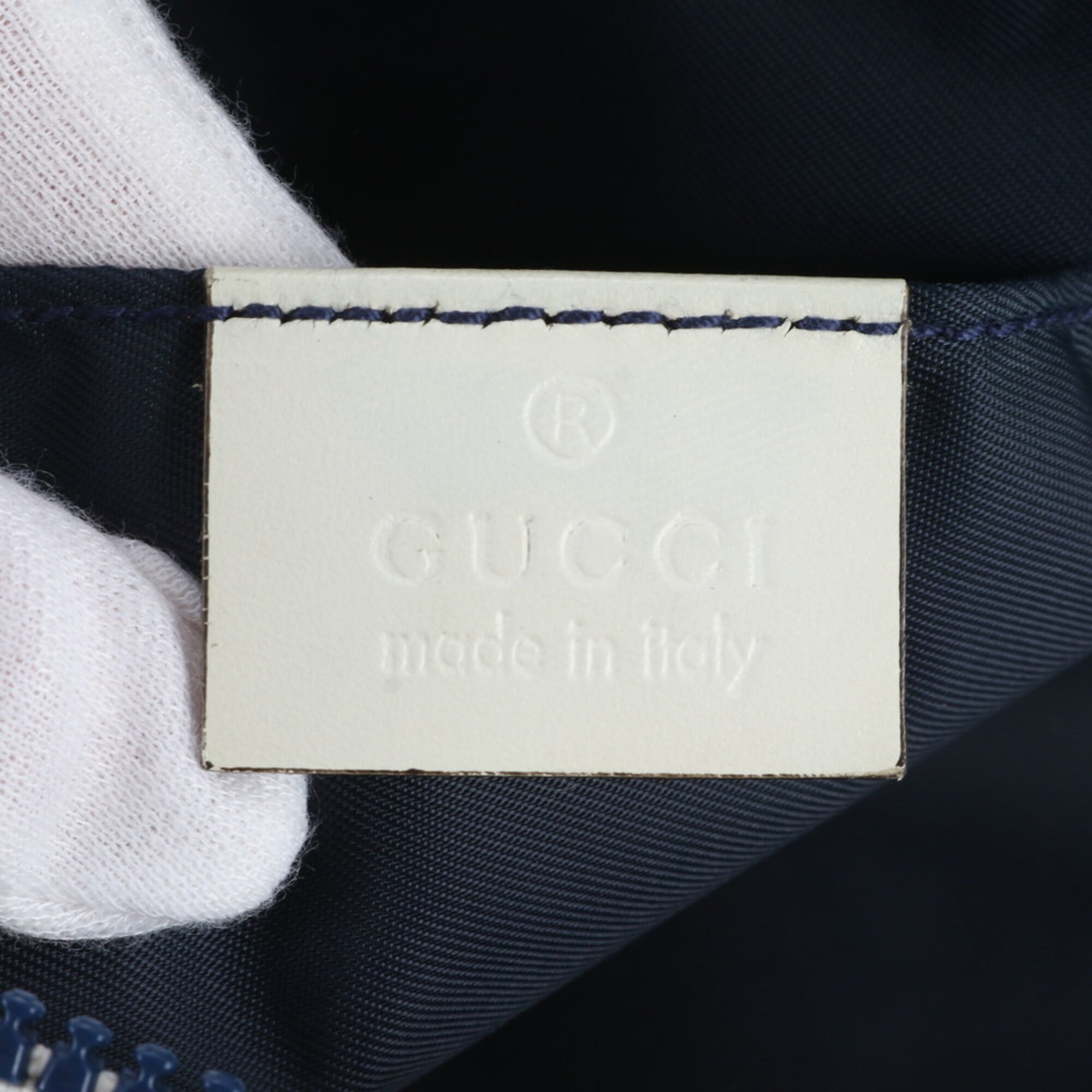 Gucci Navy White Leather Nylon Fanny Pack Pouch Sling Bag (Pre-Owned)