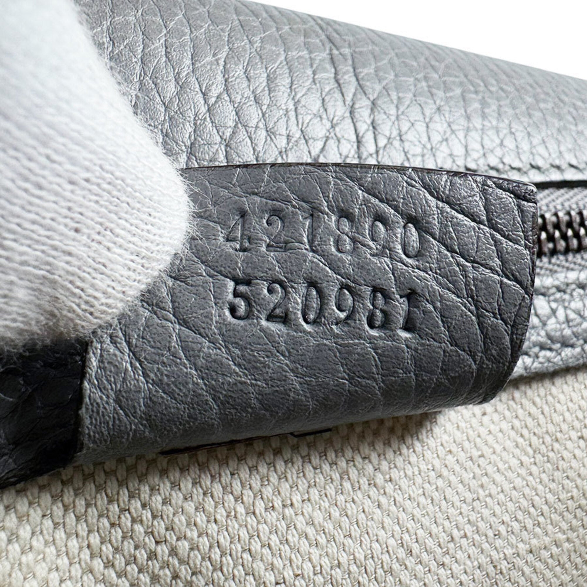Gucci Gray Leather Handbag Shoulder Bag (Pre-Owned)
