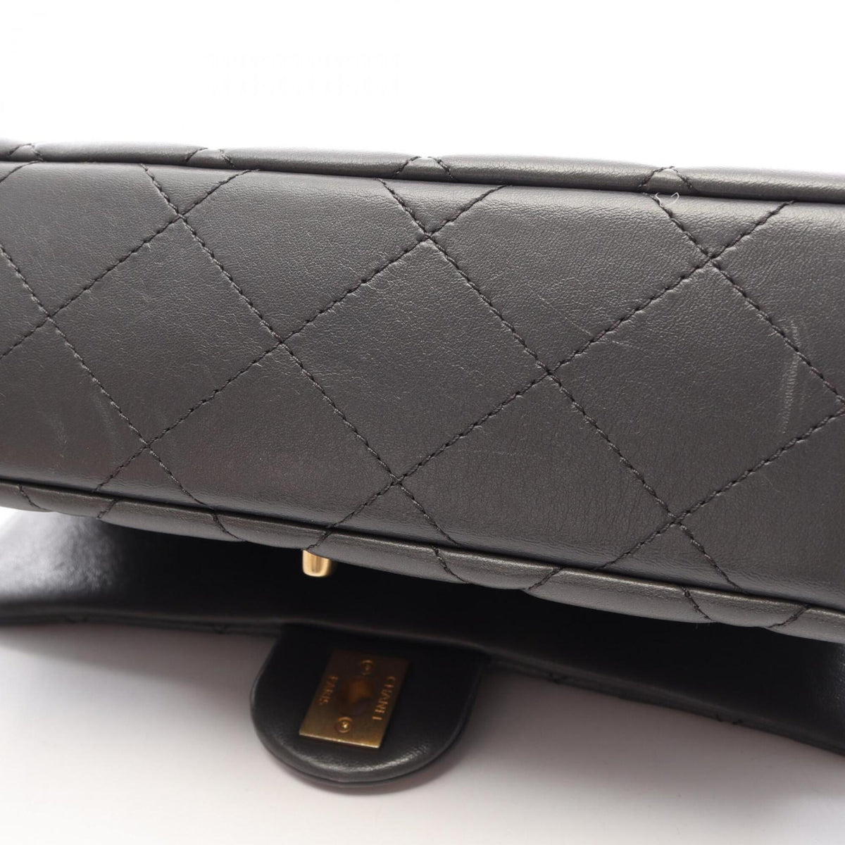 Chanel Gray Leather Handbag Shoulder Bag (Pre-Owned)