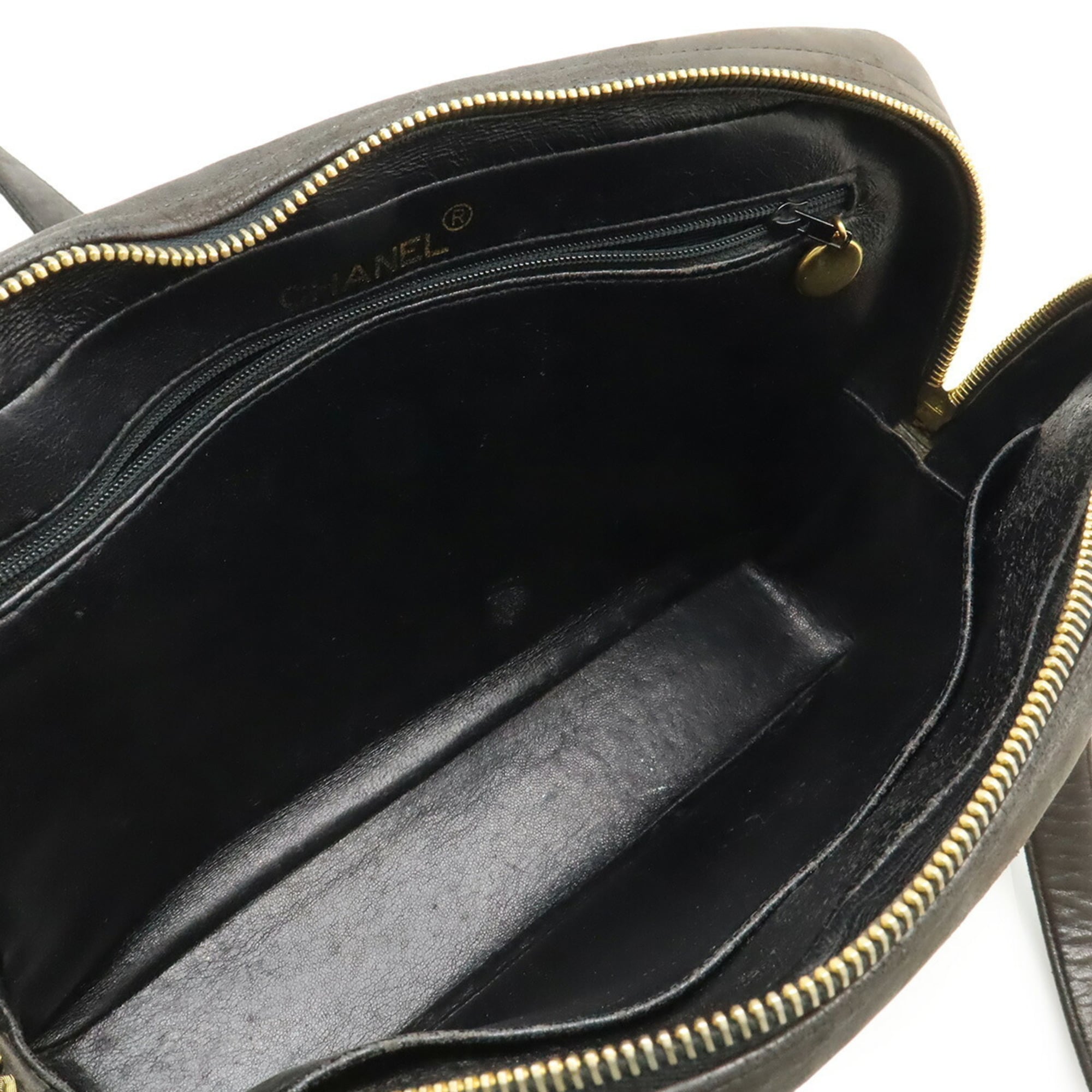 Chanel Matelasse Black Leather Shoulder Bag Tote Bag (Pre-Owned)