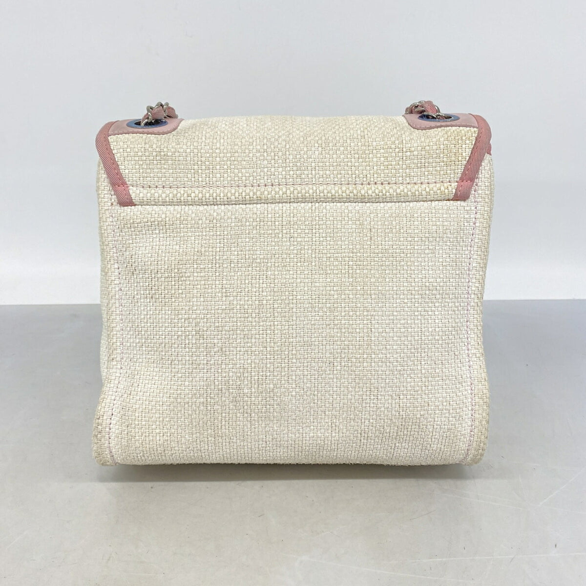 Chanel Pink White Straw Shoulder Bag (Pre-Owned)