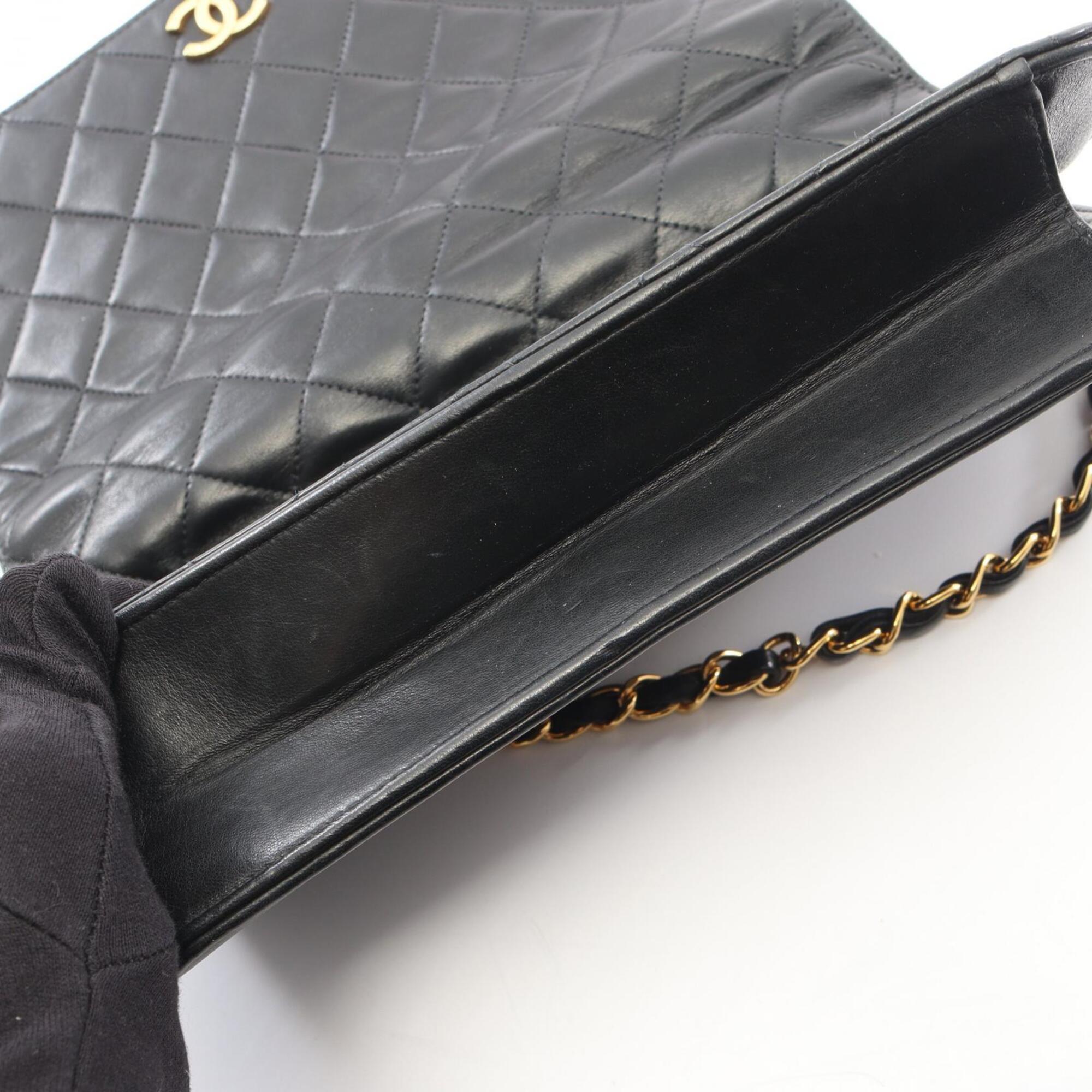 Chanel Matelasse Black Leather Handbag Shoulder Bag (Pre-Owned)