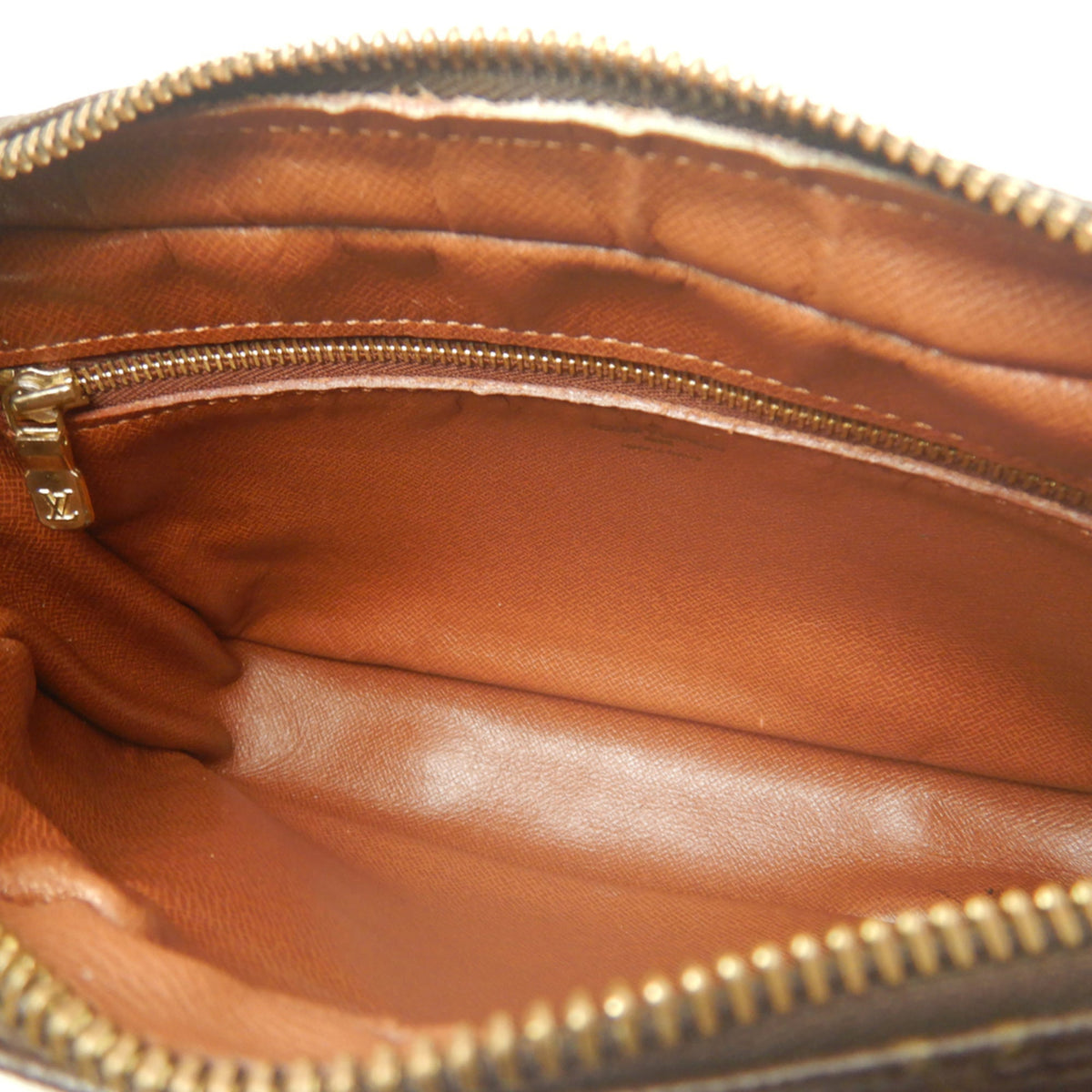 Louis Vuitton Brown Monogram Monogram Shoulder Bag (Pre-Owned)