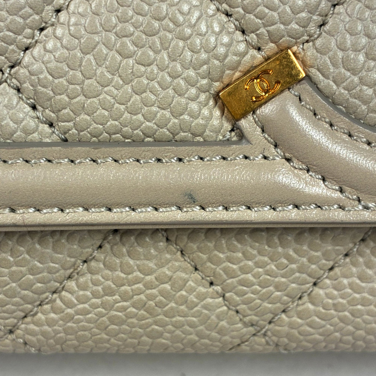 Chanel Matelasse Light Beige Grained Calfskin Shoulder Bag (Pre-Owned)