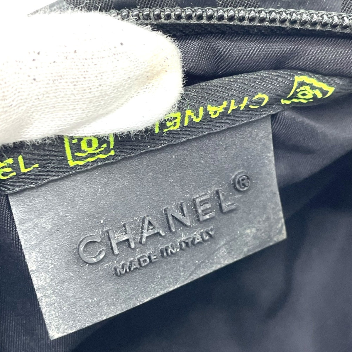 Chanel Black Cloth Pouch (Pre-Owned)