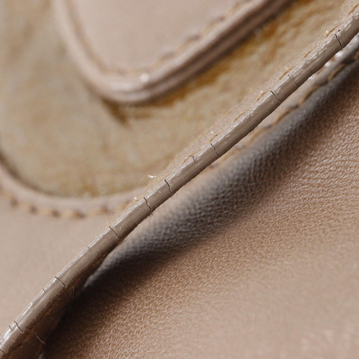 Loewe Brown Leather Handbag (Pre-Owned)
