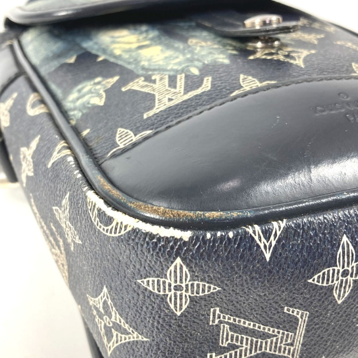 Louis Vuitton Monogram Savane Navy Pochette Shoulder Bag (Pre-Owned)