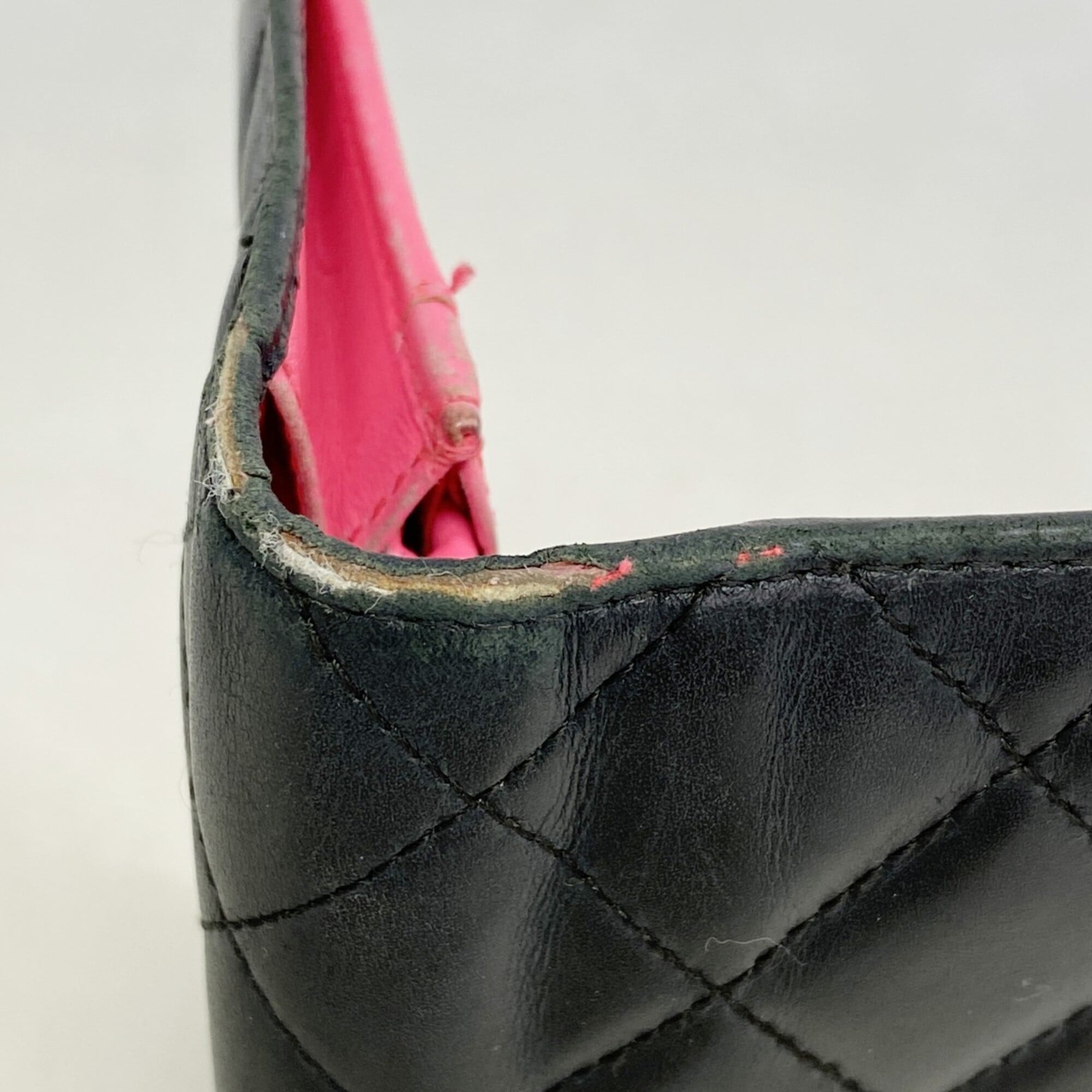 Chanel Black White Leather Long Wallet (Bi-Fold) (Pre-Owned)