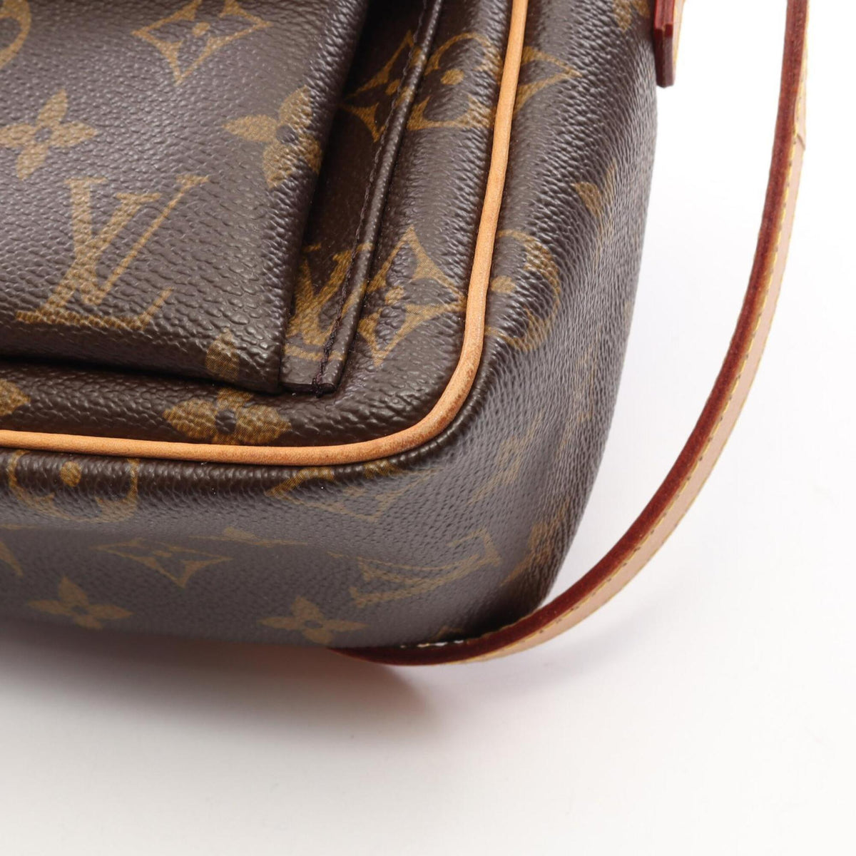 Louis Vuitton Brown Monogram Monogram Leather Handbag Shoulder Bag (Pre-Owned)