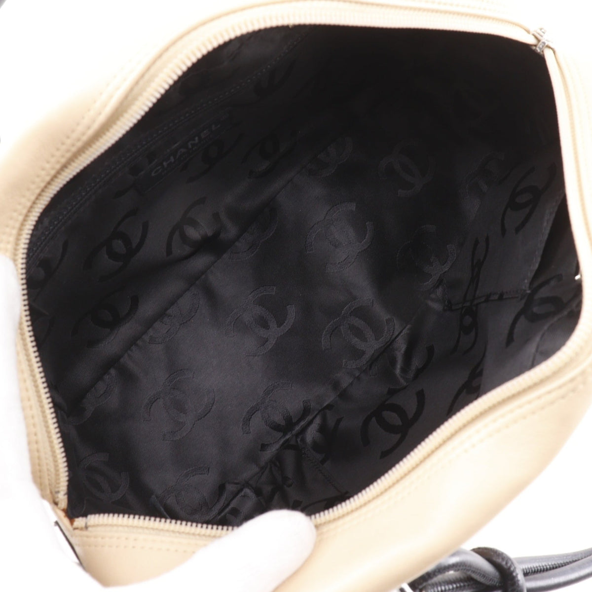 Chanel Beige Cambon Ligne Shoulder Bag (Pre-Owned)