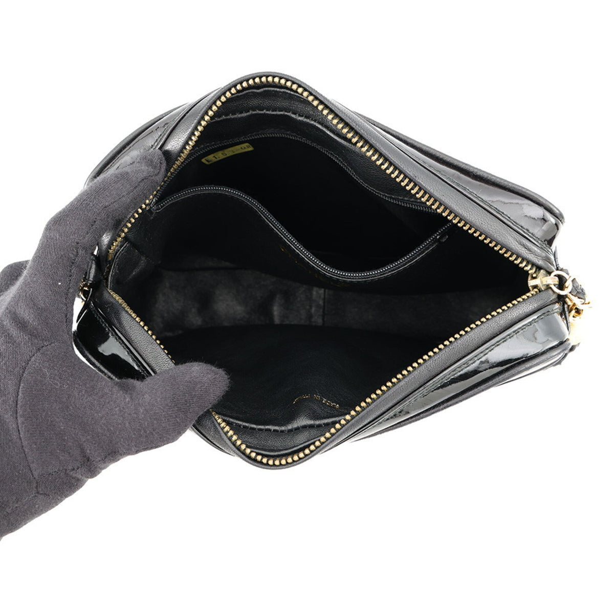 Chanel Black Patent Leather Shoulder Bag (Pre-Owned)