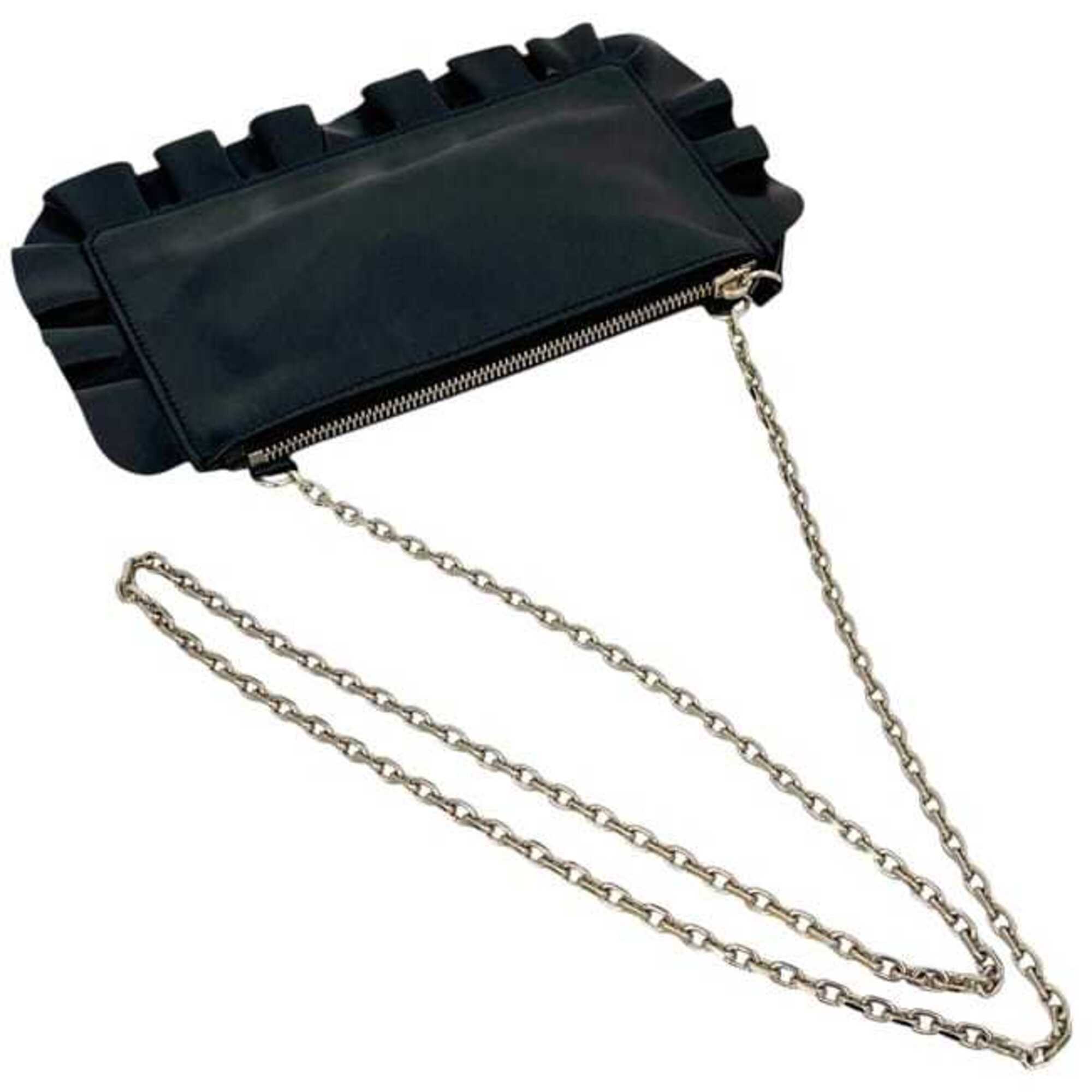 Redvalentino Black Leather Shoulder Bag (Pre-Owned)