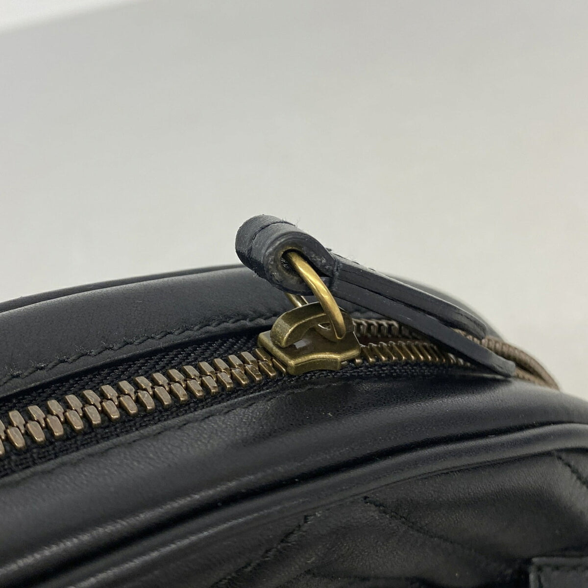 Gucci Black Leather Fanny Pack (Pre-Owned)