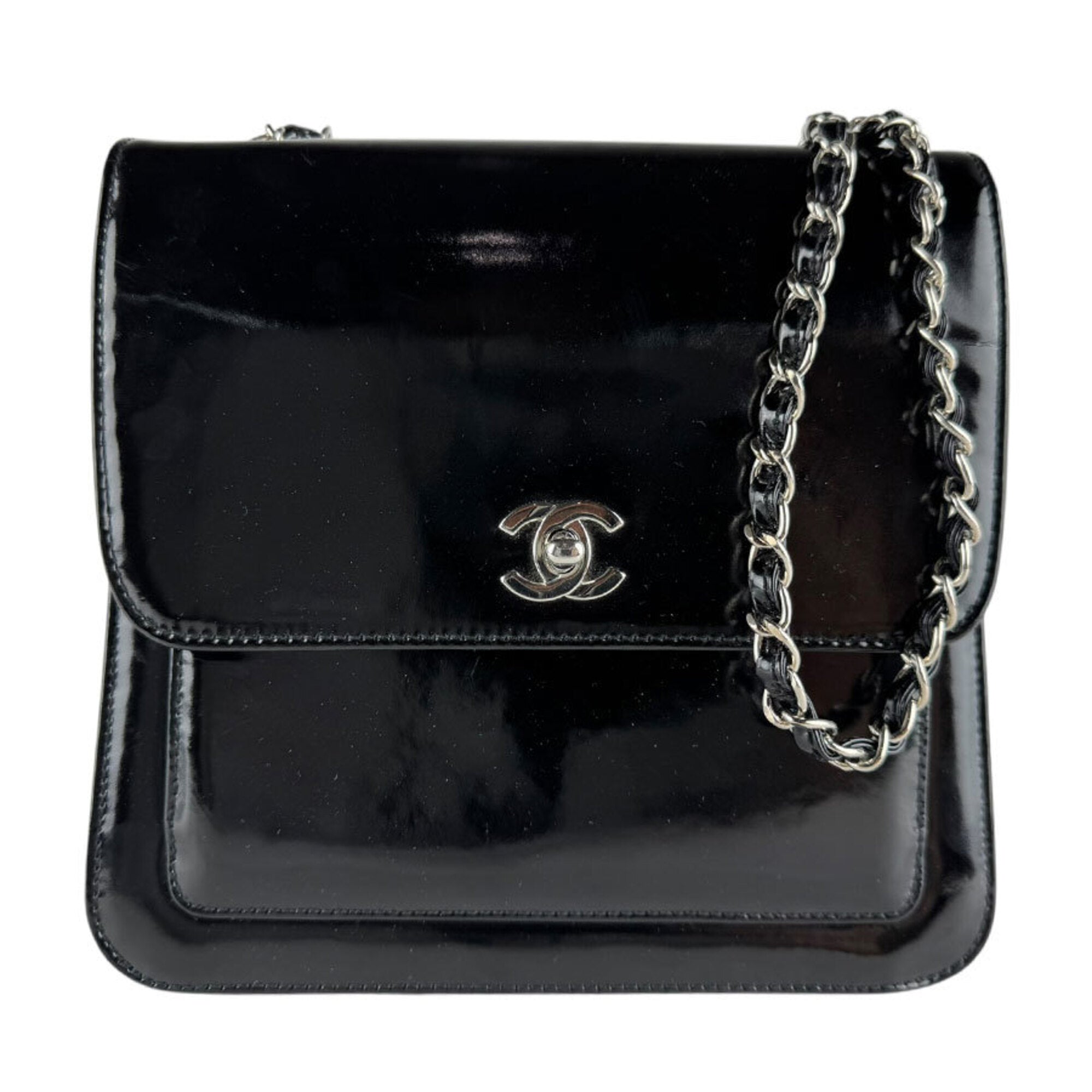 Chanel Black Patent Leather Shoulder Bag (Pre-Owned)