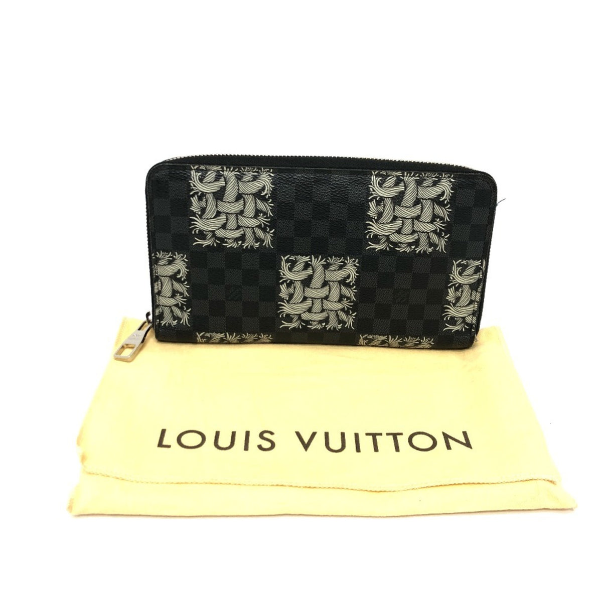 Louis Vuitton Damier Graphite Black Damier Graphite Long Wallet (Bi-Fold) (Pre-Owned)