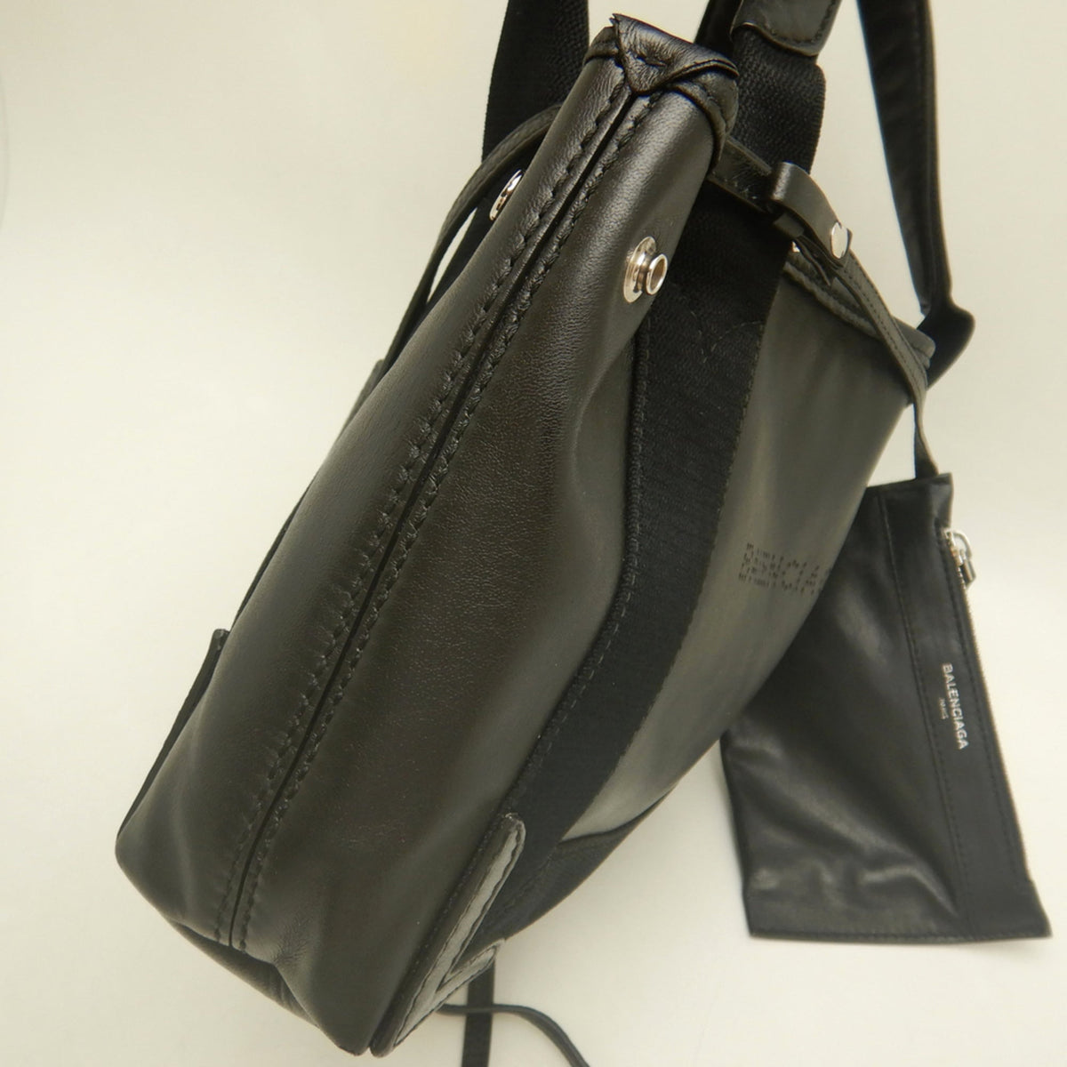 Balenciaga Black Leather Handbag Pouch (Pre-Owned)