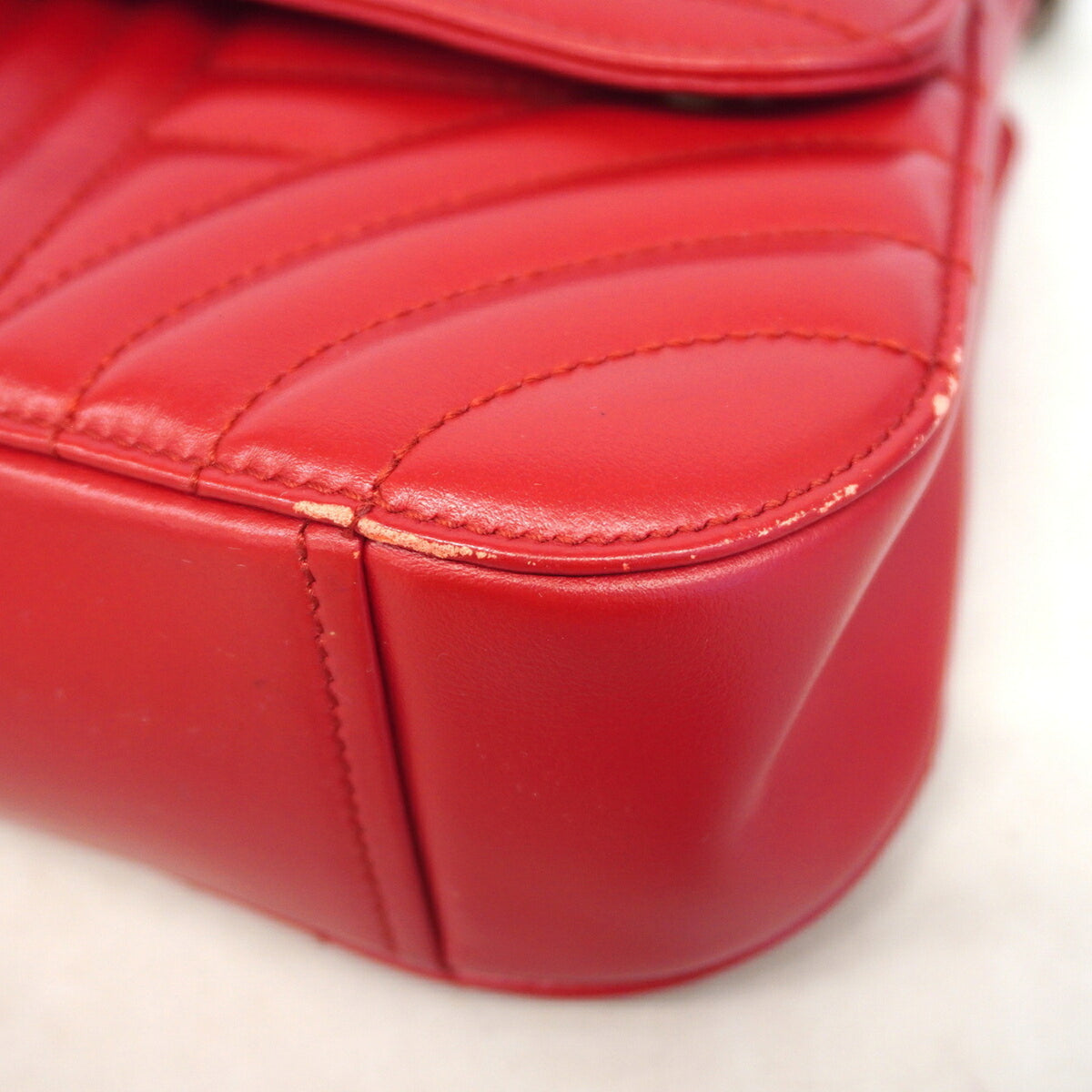 Prada Red Color Leather Shoulder Bag (Pre-Owned)