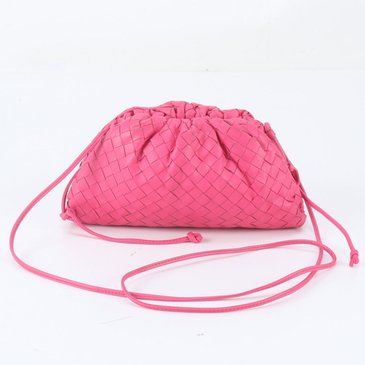 Bottega Veneta Pink Leather Pouch Shoulder Bag (Pre-Owned)