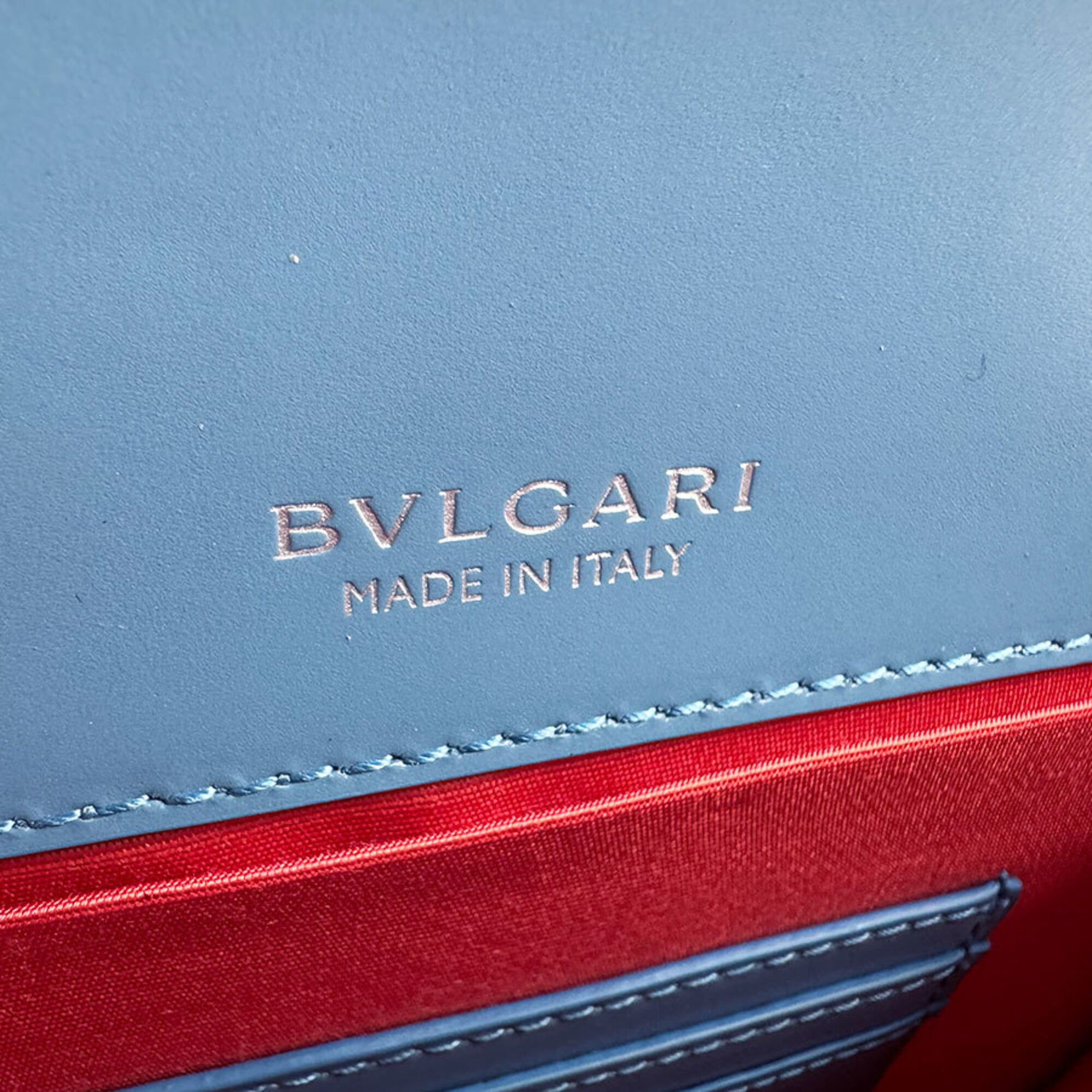Bvlgari Blue Leather Shoulder Bag (Pre-Owned)