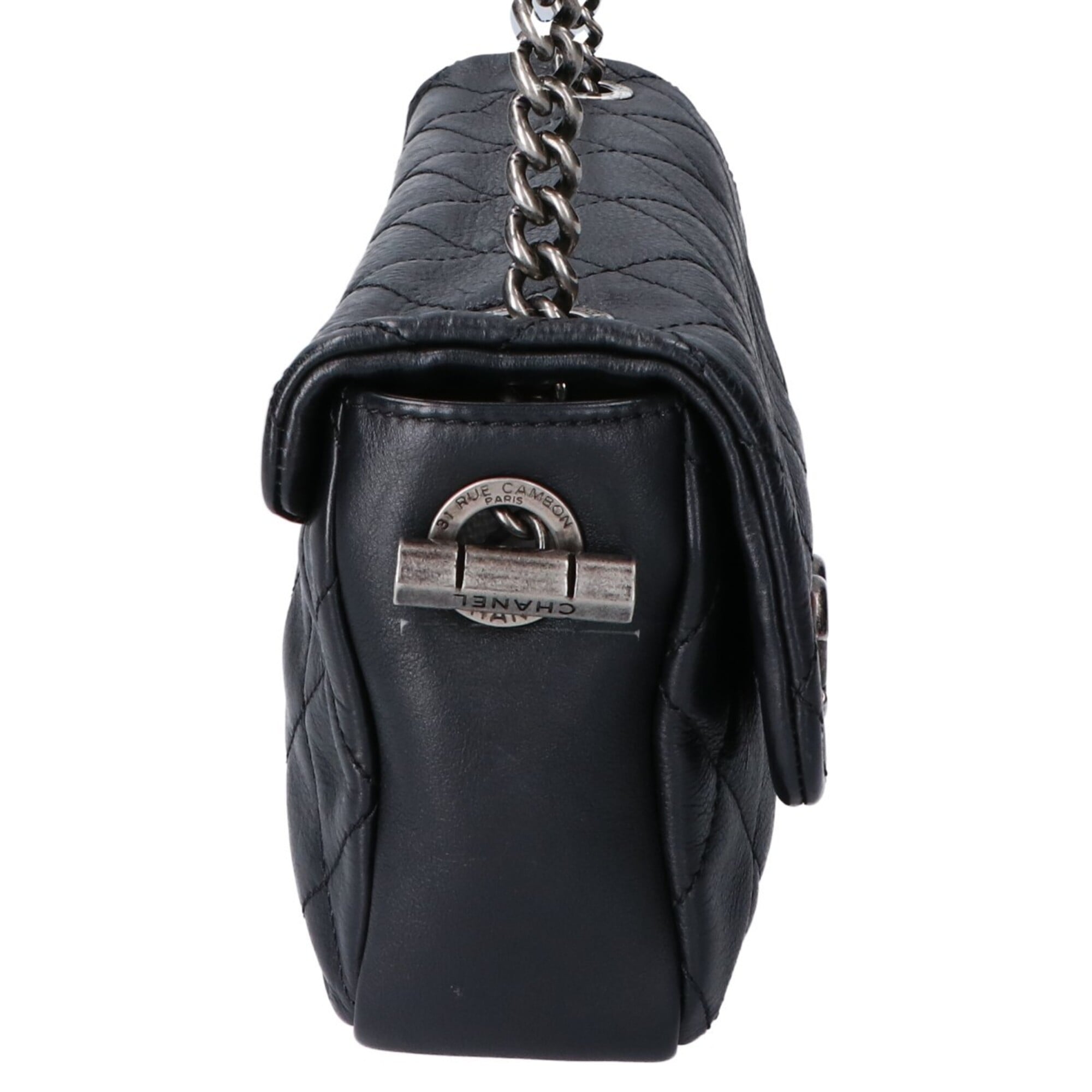 Chanel Brown Leather Shoulder Bag (Pre-Owned)