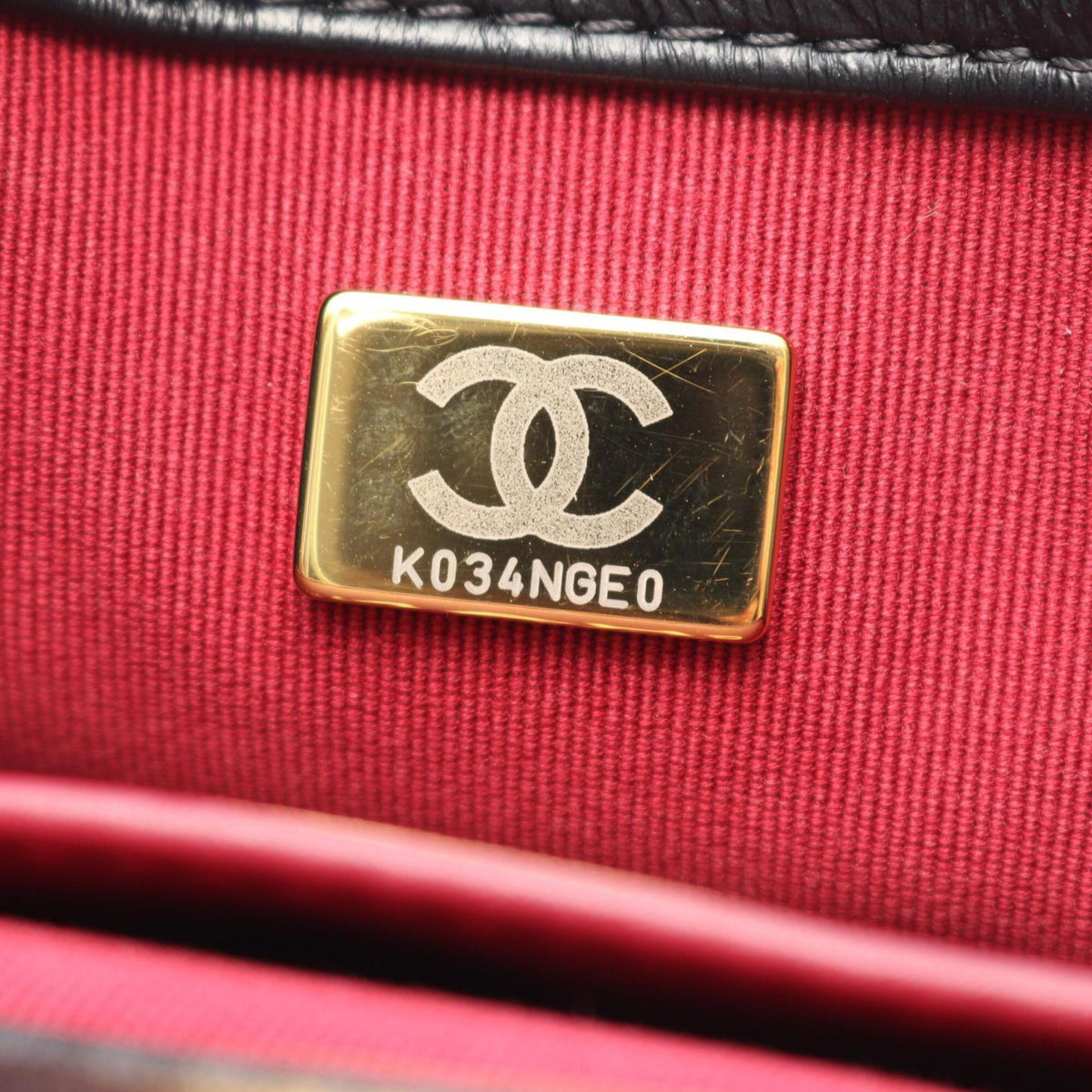 Chanel Black Leather Handbag Shoulder Bag (Pre-Owned)