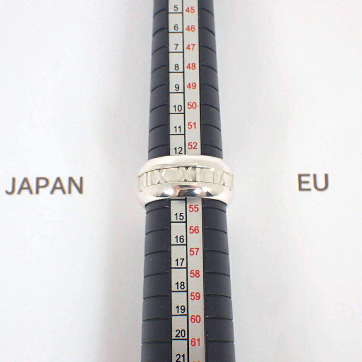 Tiffany Silver Sterling Silver 925 Band Ring (Pre-Owned)