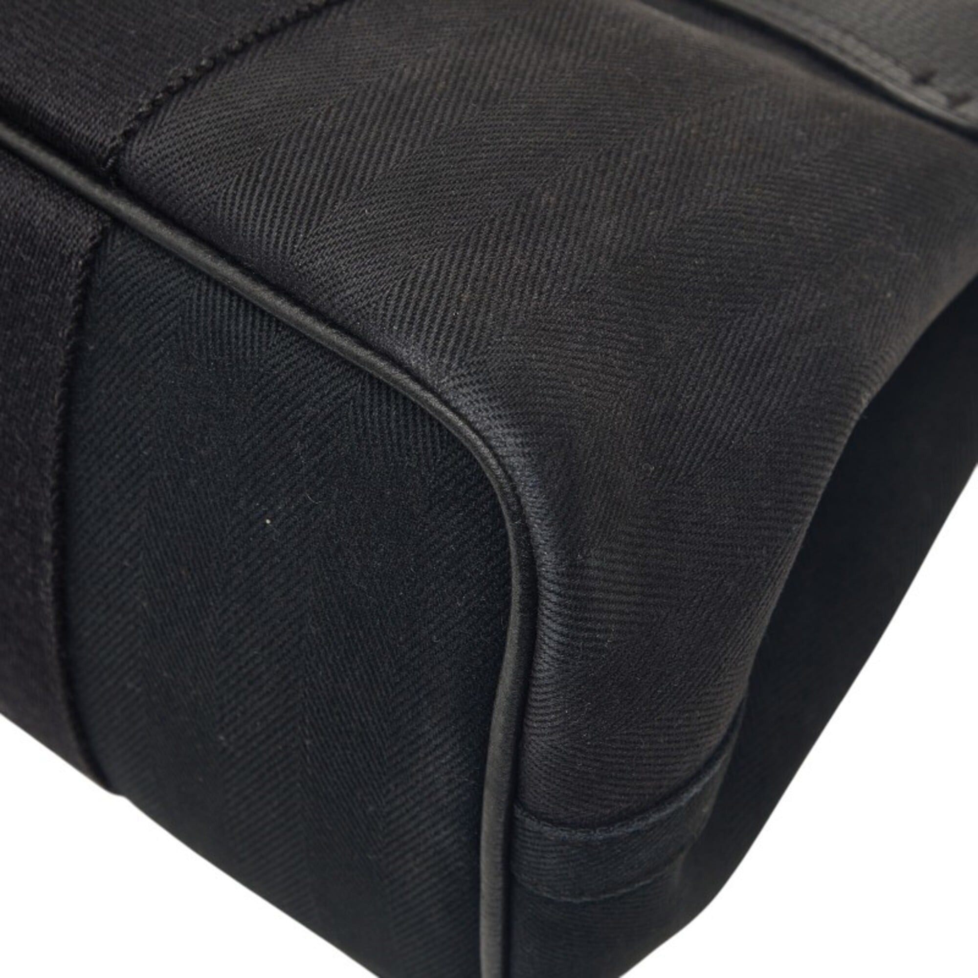 Hermes Black Toile Chevron Canvas Leather Handbag (Pre-Owned)