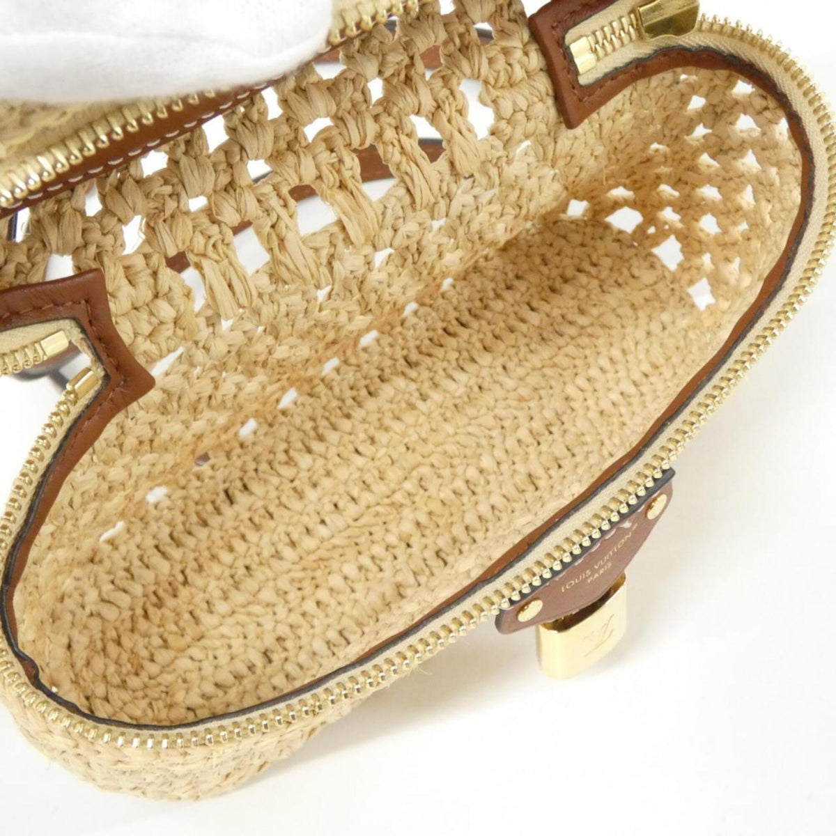 Louis Vuitton Beige Raffia Leather Handbag Pouch Shoulder Bag (Pre-Owned)