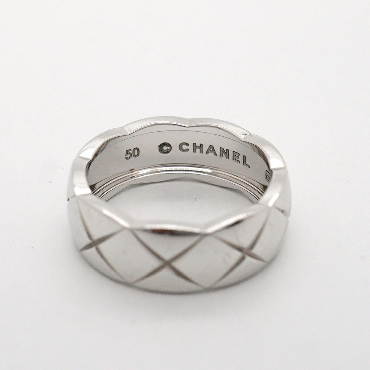 Chanel White Gold (18K) Band Ring (Pre-Owned)
