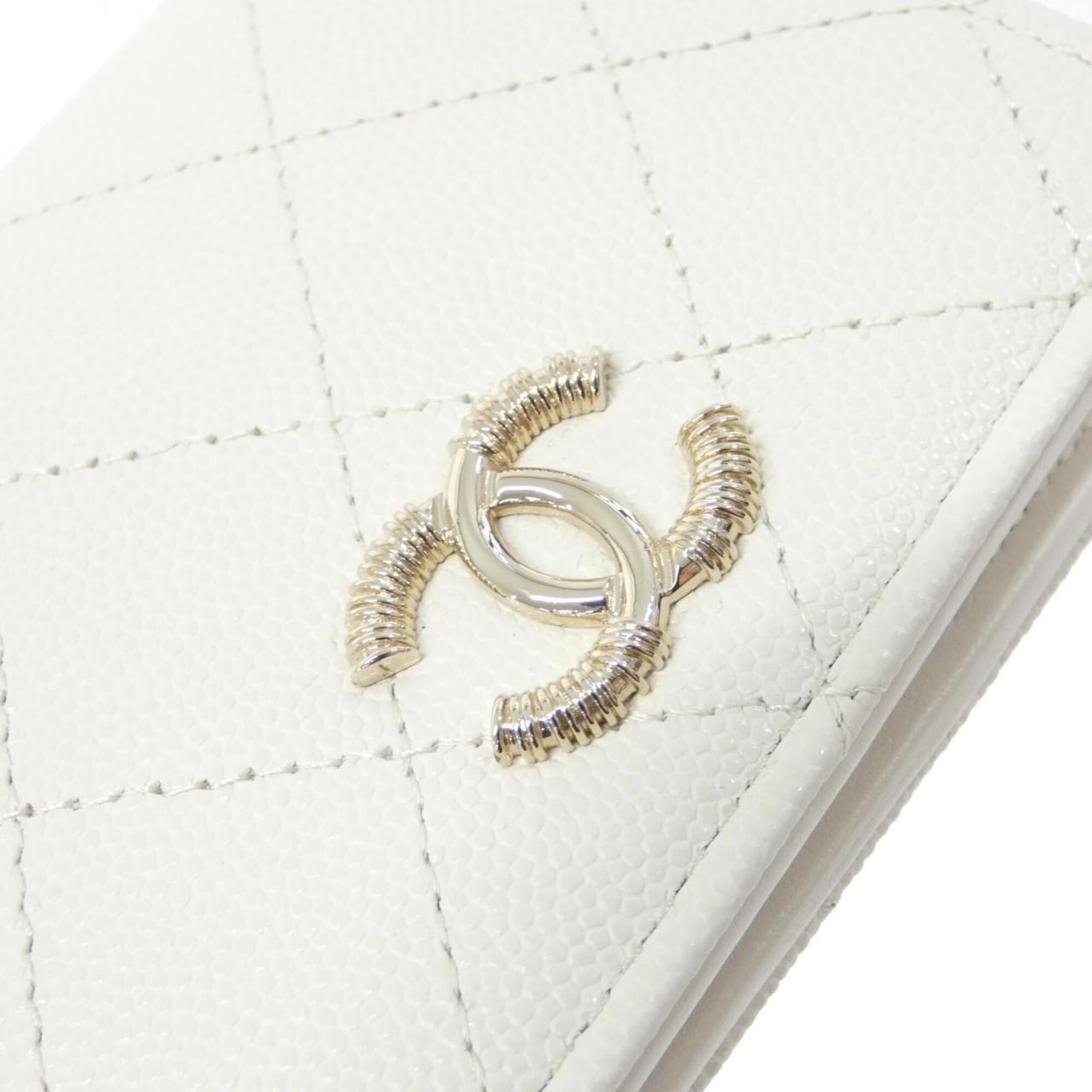 Chanel White Grained Calfskin Wallet (Bi-Fold) (Pre-Owned)