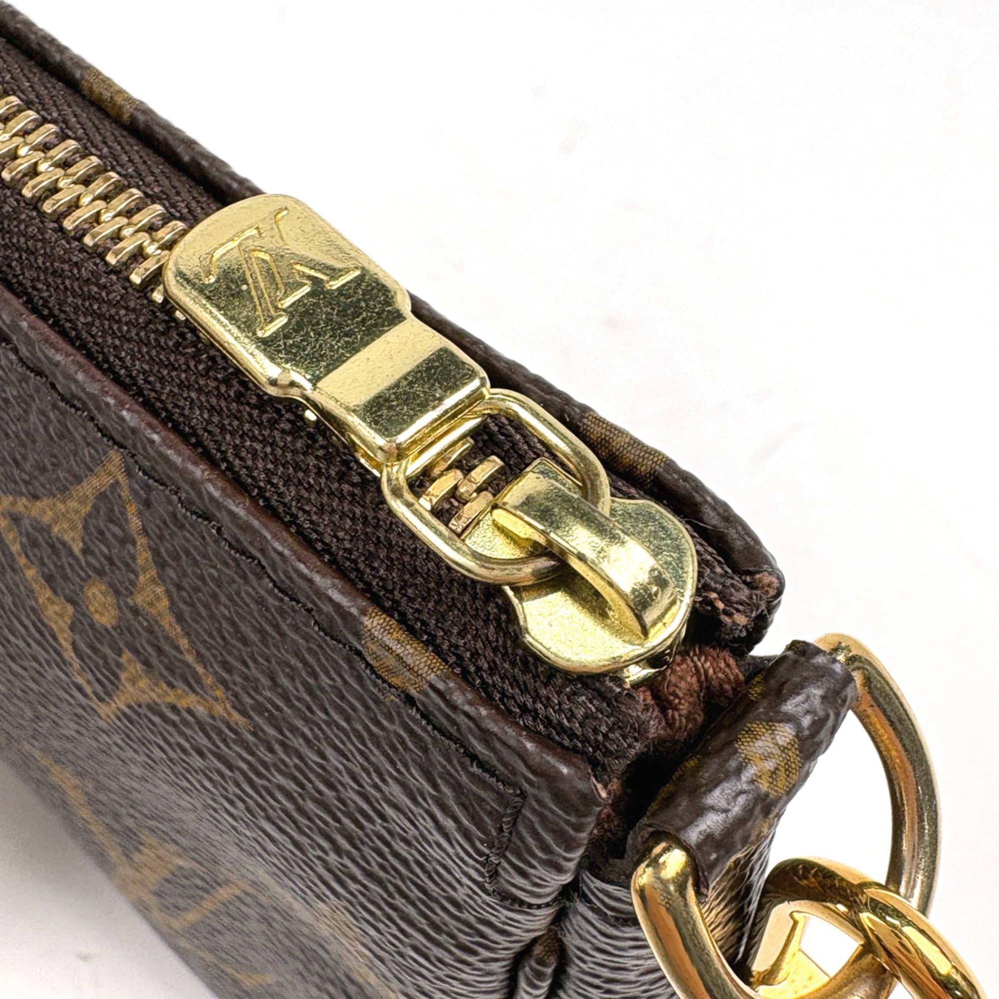 Louis Vuitton Monogram Brown Monogram Pochette (Pre-Owned)