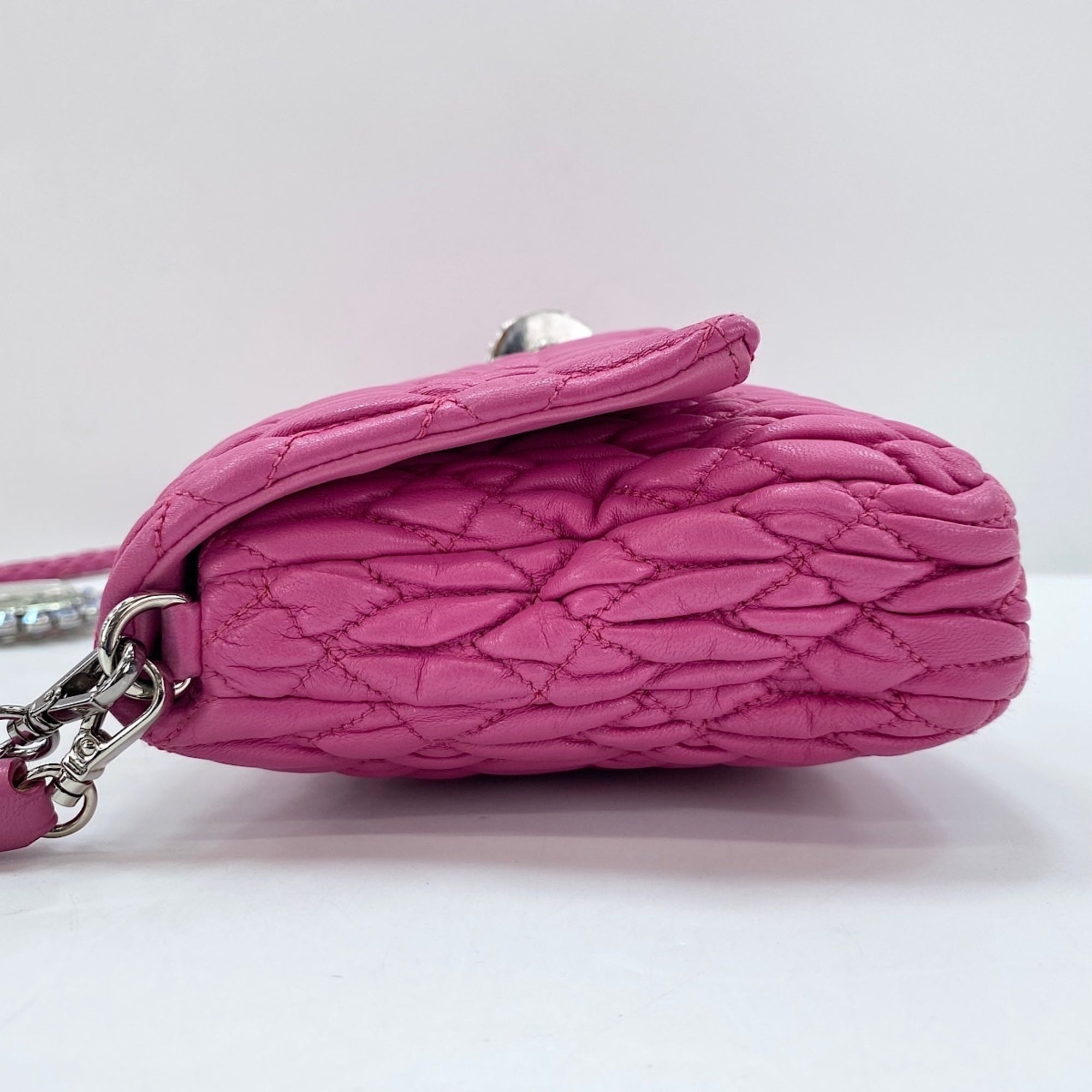 Miu Miu Pink Shoulder Bag (Pre-Owned)