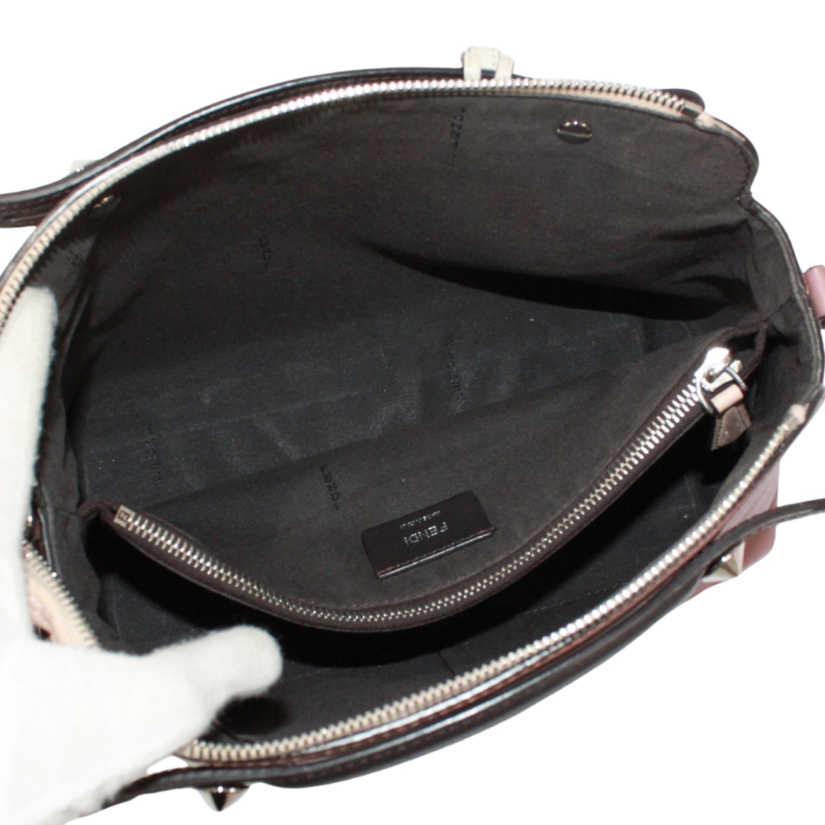 Fendi Black Ivory Pink Leather Handbag Shoulder Bag (Pre-Owned)