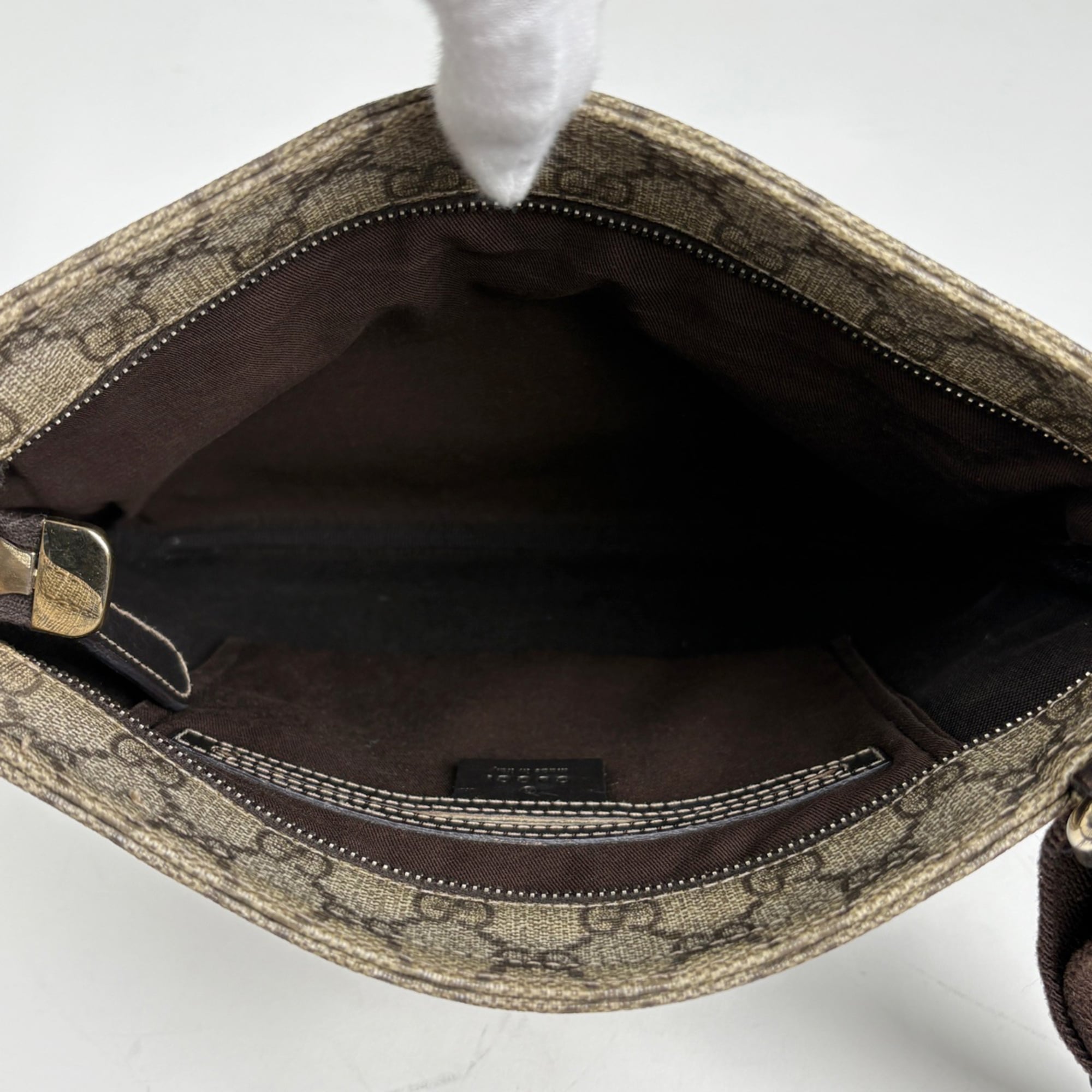 Gucci Beige Brown Coated Canvas Shoulder Bag (Pre-Owned)