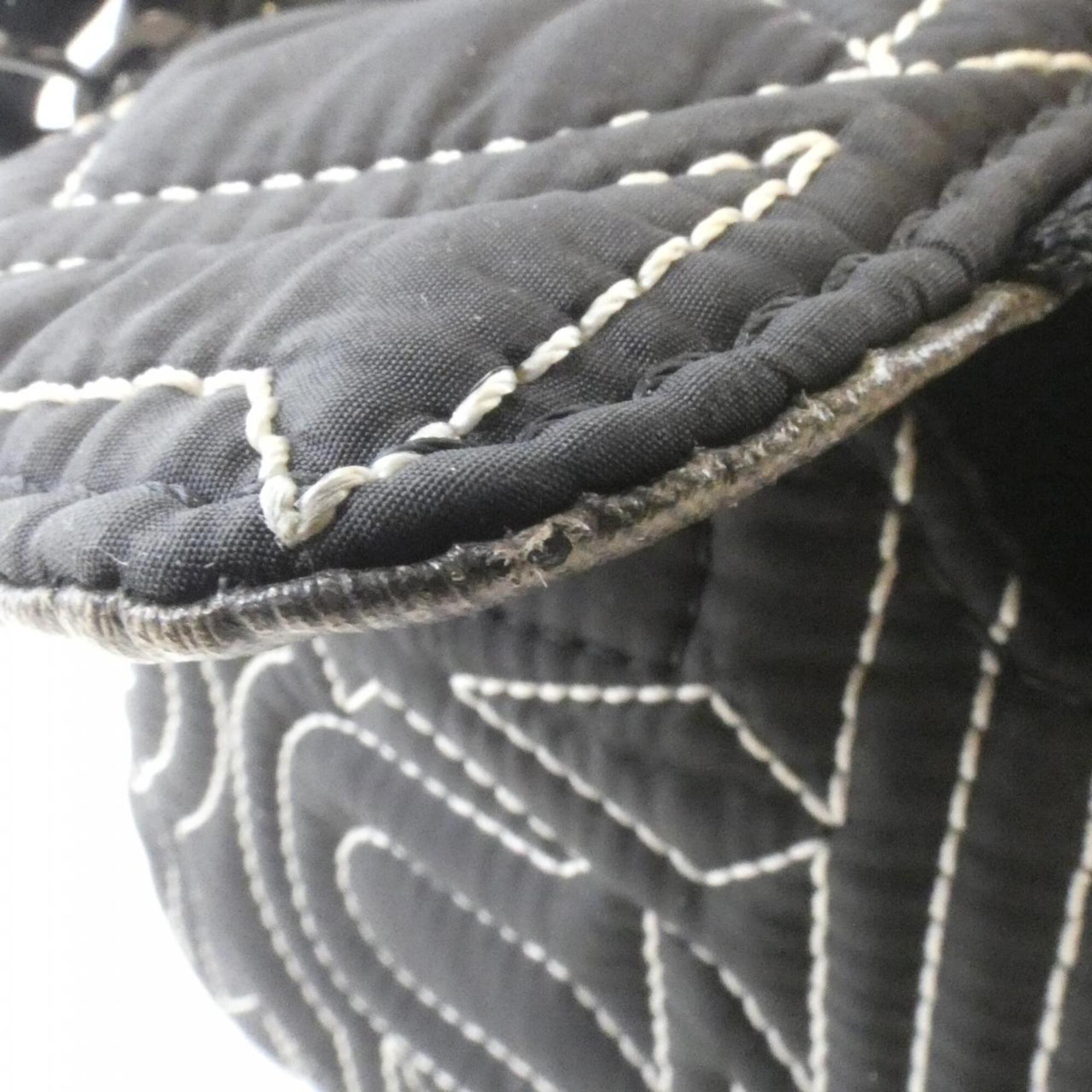 Louis Vuitton Black Nylon Pouch (Pre-Owned)