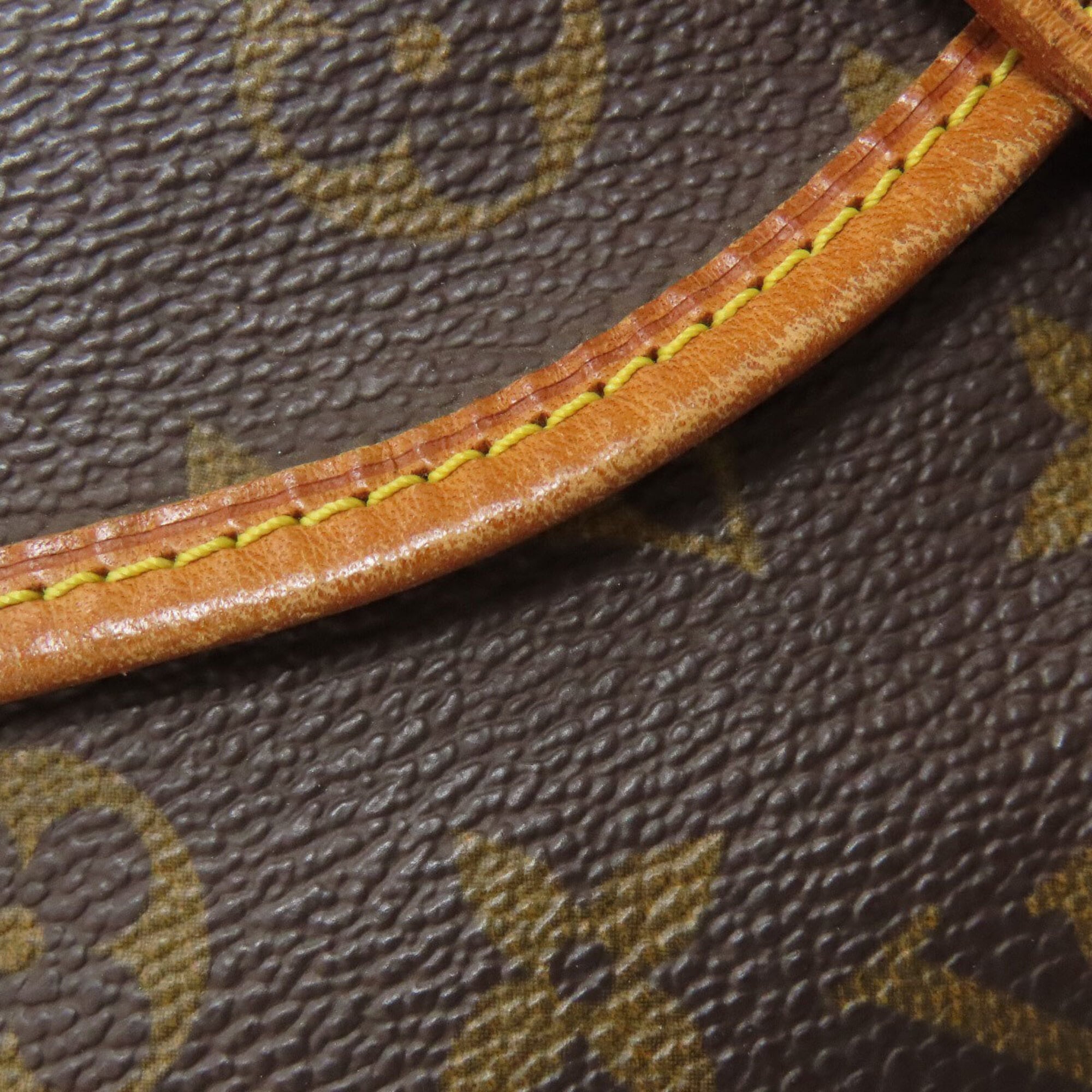 Louis Vuitton Monogram Canvas Shoulder Bag (Pre-Owned)