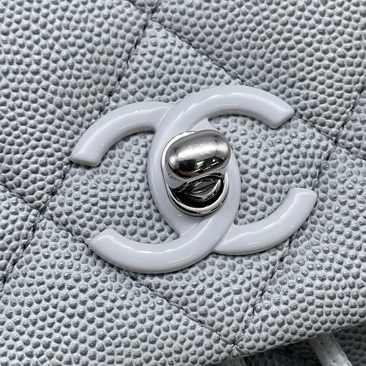 Chanel Gray Grained Calfskin Handbag (Pre-Owned)