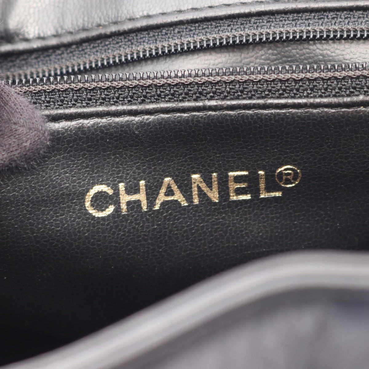 Chanel Black Leather Backpack Handbag (Pre-Owned)