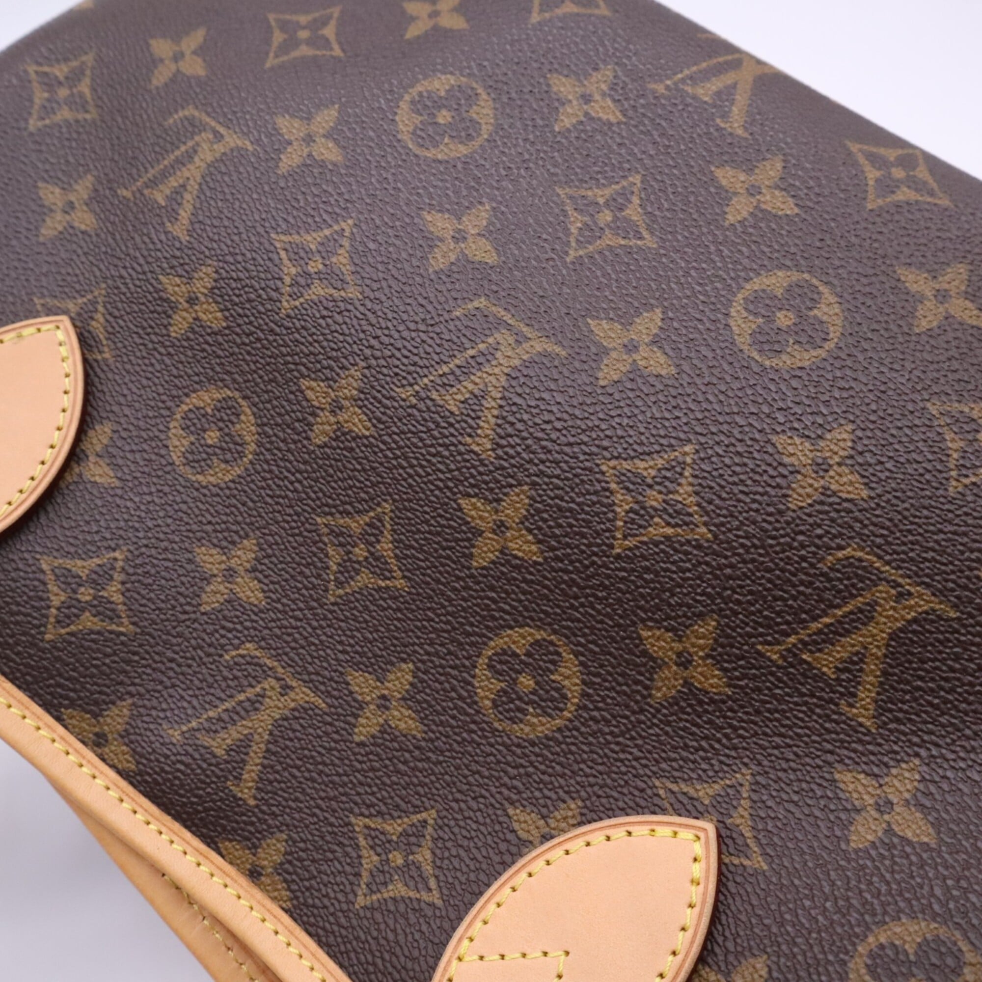 Louis Vuitton Monogram Beige Brown Coated Canvas Leather Handbag (Pre-Owned)