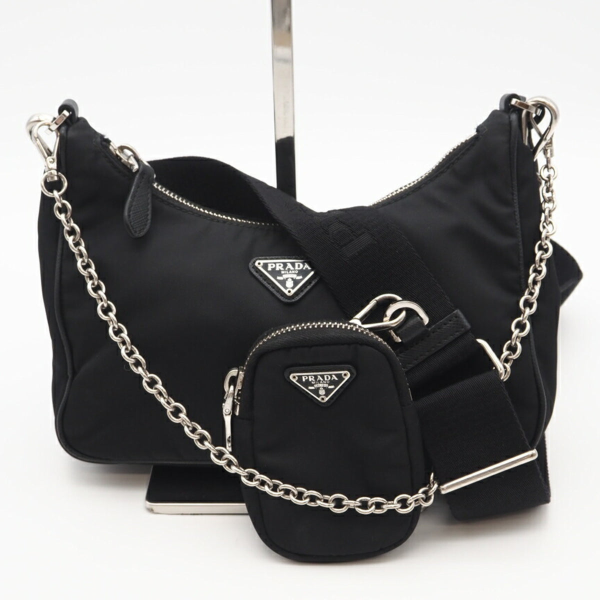 Prada Black Leather Shoulder Bag (Pre-Owned)