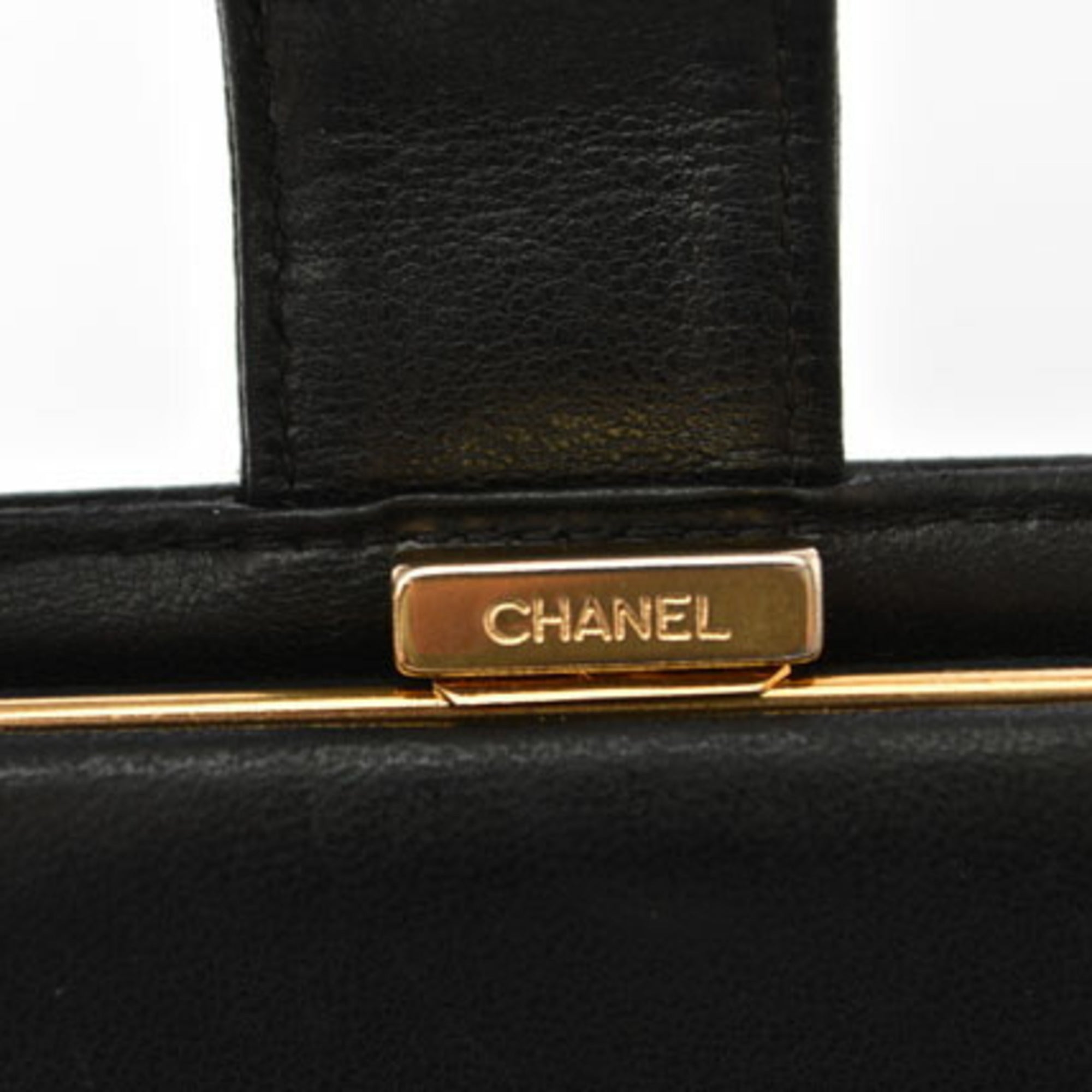 Chanel Black Caviar Leather Wallet (Bi-Fold) (Pre-Owned)