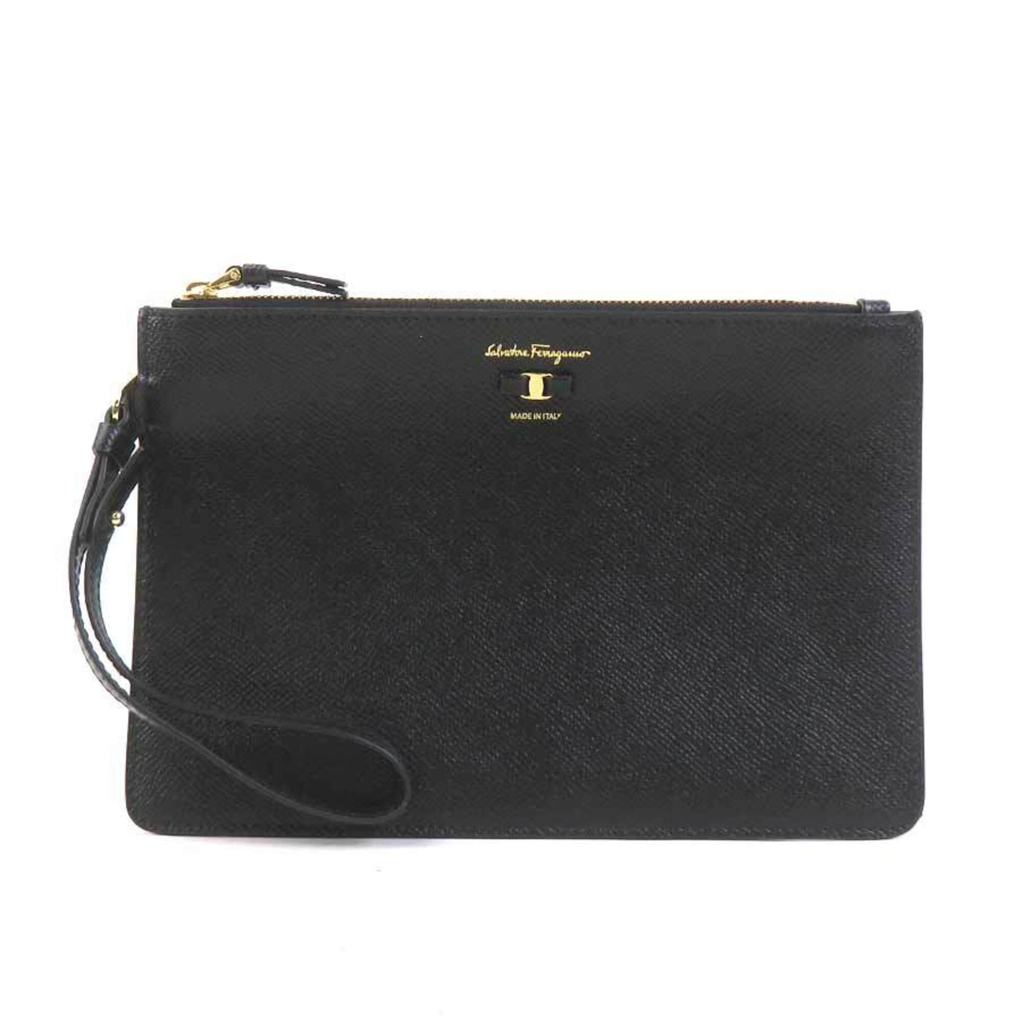 Salvatore Ferragamo Black Leather Shoulder Bag (Pre-Owned)